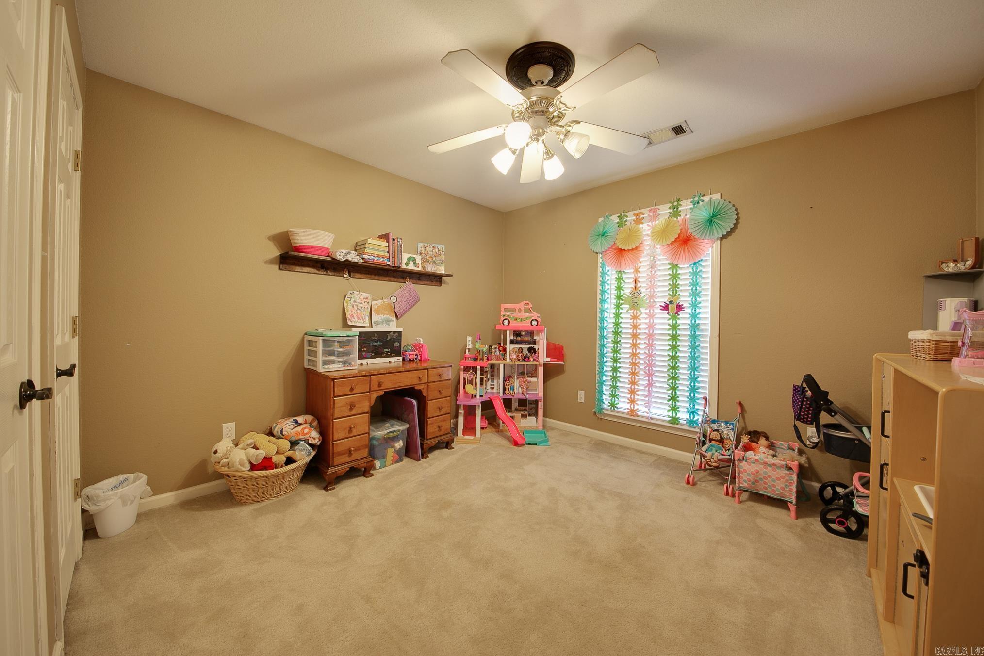 SILVER STREAK - Residential