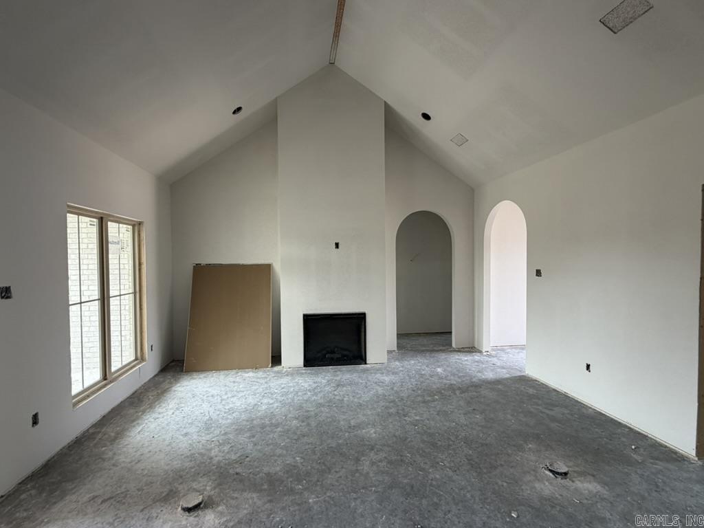 EAST MEADOW - Residential