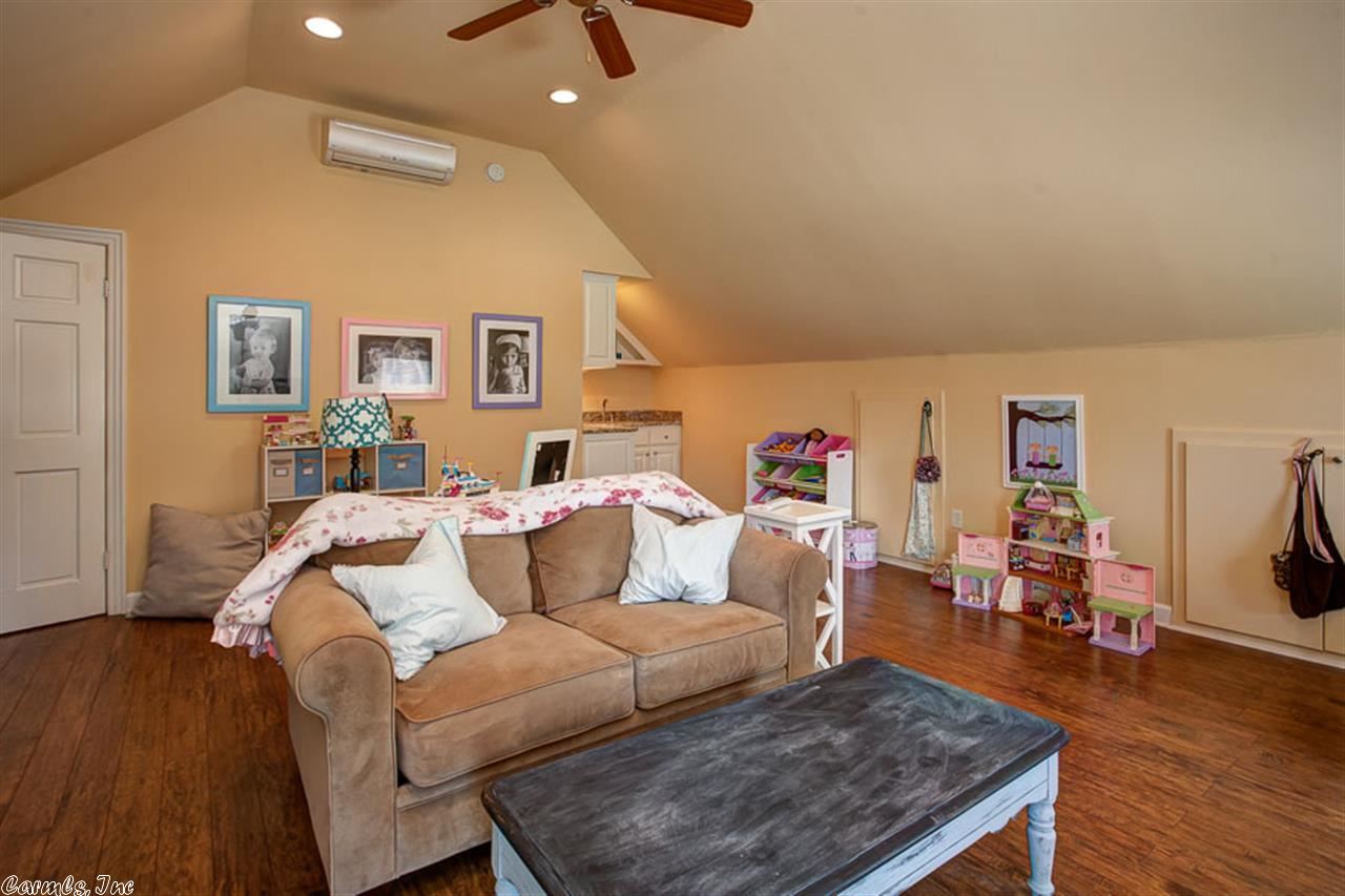 Longlea - Residential