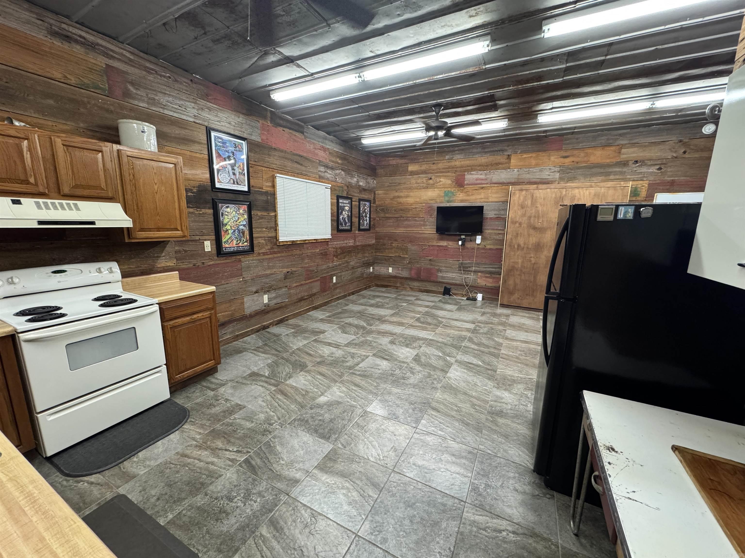 WILCOX ACRES - Residential