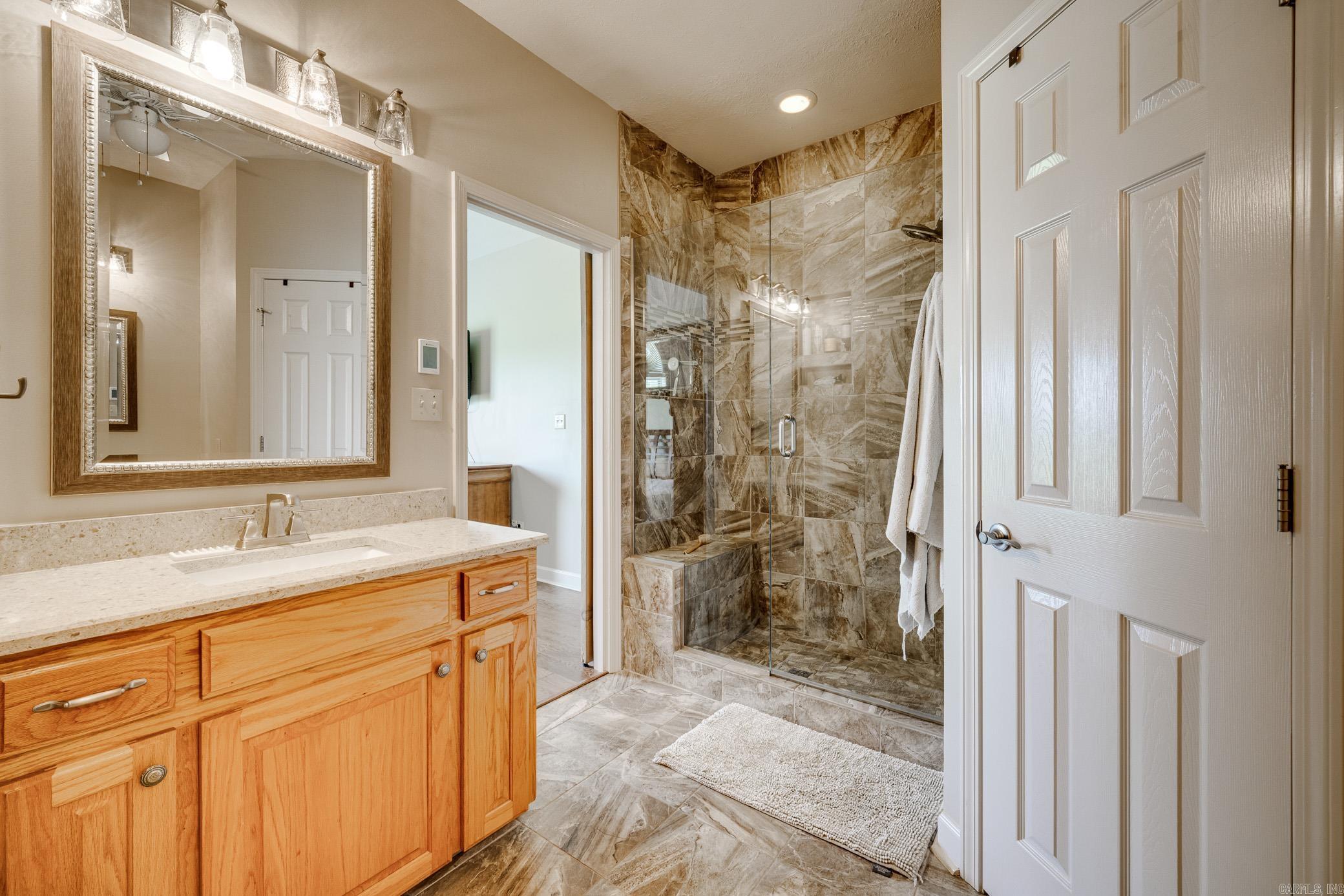 OAK RIDGE ESTATES - Residential