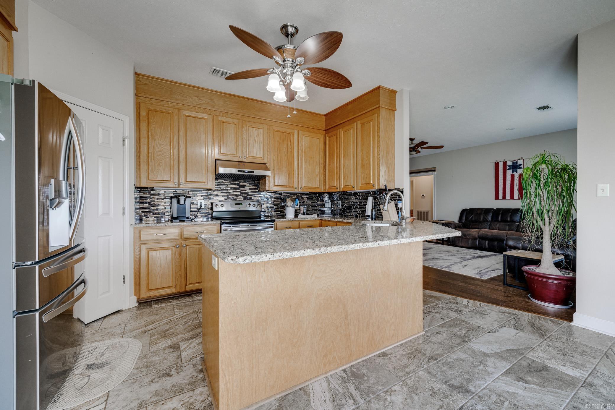 OAK RIDGE ESTATES - Residential