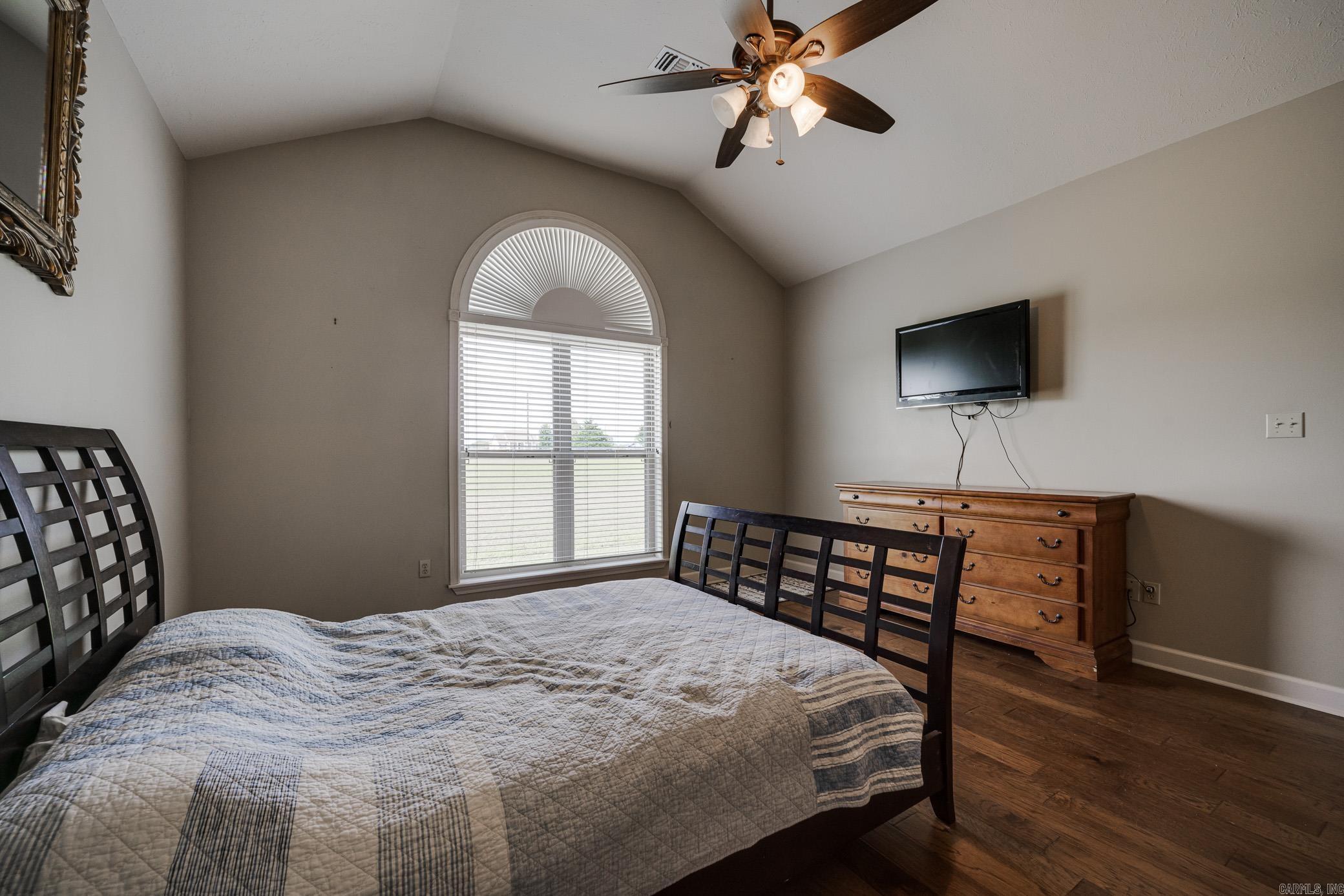 OAK RIDGE ESTATES - Residential