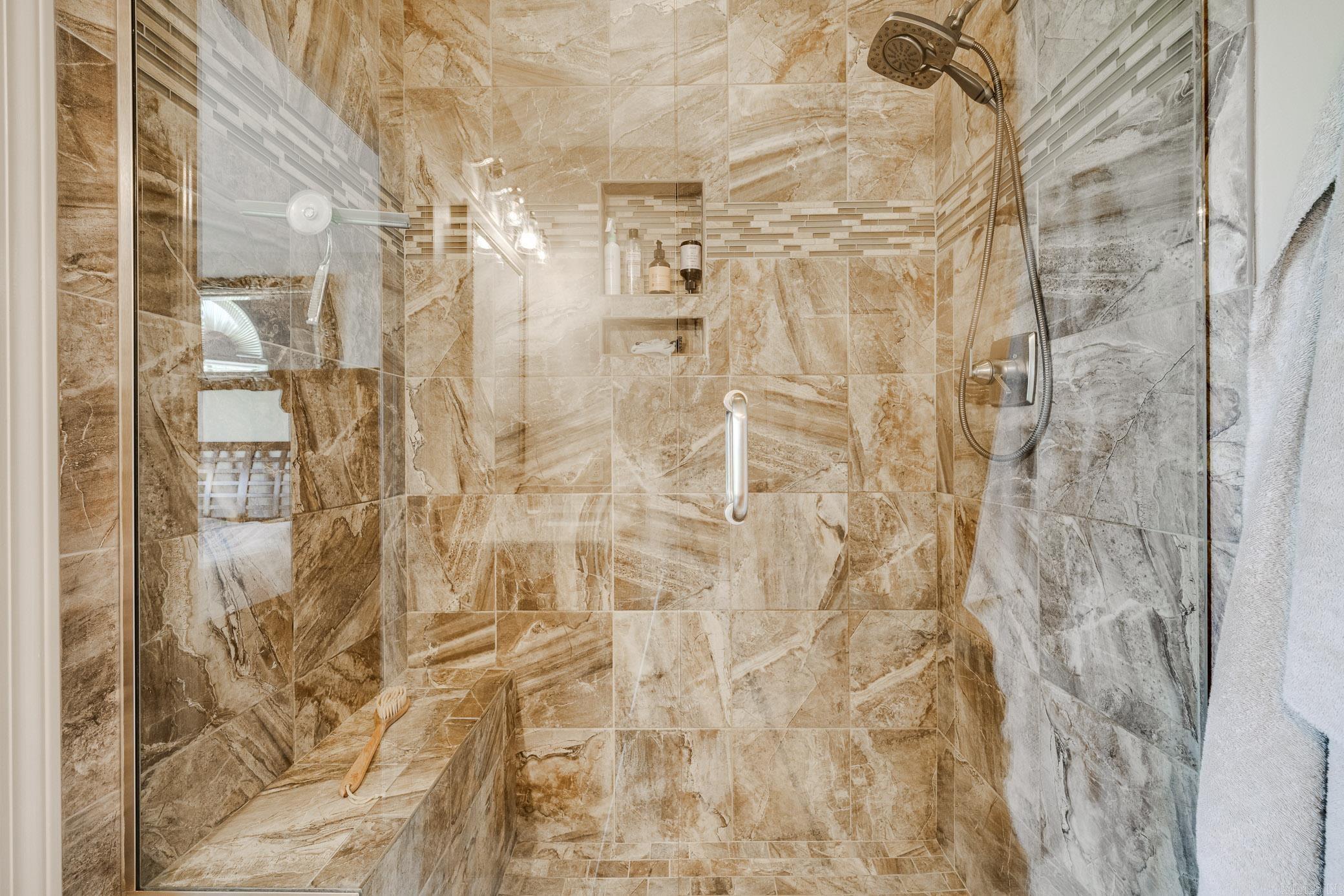 OAK RIDGE ESTATES - Residential