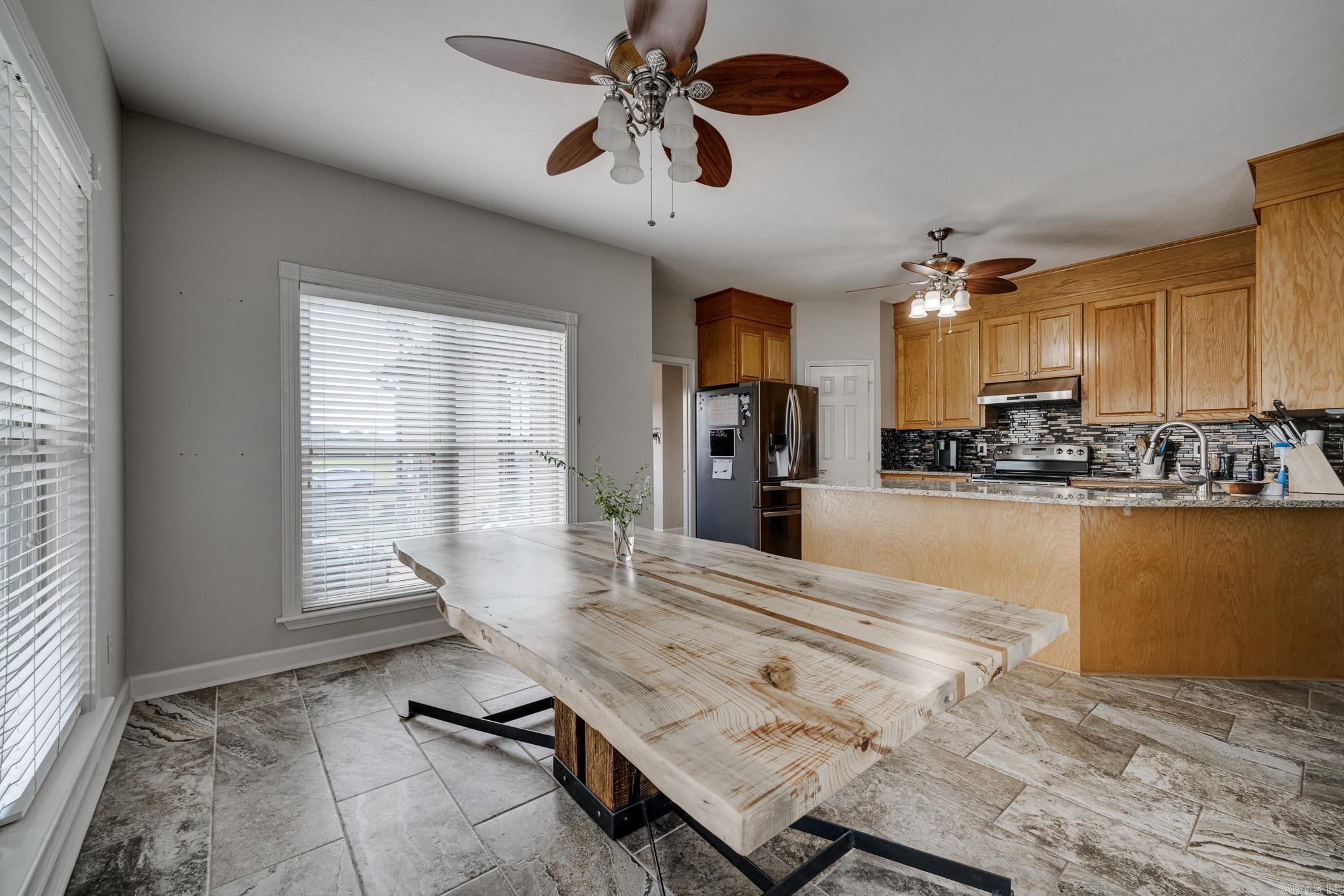 OAK RIDGE ESTATES - Residential