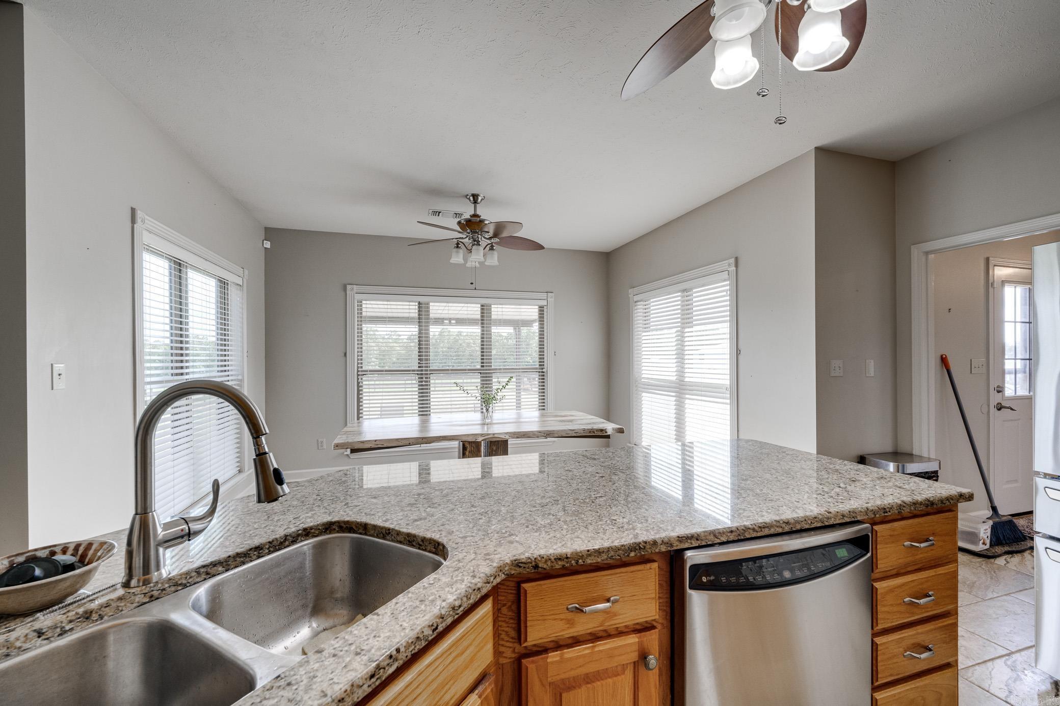 OAK RIDGE ESTATES - Residential