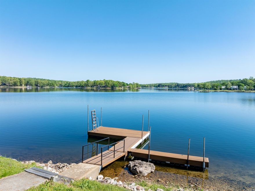 Prime Crown Lake Area Lot – Horseshoe Bend, Arkansas Build your dream home or vacation rental on this prime lot near Crown Lake in Horseshoe Bend, Arkansas! Located in one of the most sought-after areas in Izard County, this property sits in a quiet cul-de-sac with low traffic, offering privacy while still being in an unbeatable location. This lot is build-ready with Horseshoe Bend city water, city sewer, electric, and NEXT internet through North Arkansas Electric already on site. An existing foundation from a previous homesite gives you a great head start. Enjoy being directly across from Papa Dick’s and within walking distance to Crown Point Resort and putt-putt golf, making this an ideal spot for a vacation home or short-term rental investment. Horseshoe Bend is known for its beautiful lakes, boating, fishing, and year-round recreation, attracting visitors in every season. Whether you're looking to build a getaway or invest in a growing lake community, this property offers location, convenience, and potential. Come experience lake life in North Arkansas—schedule your showing today!