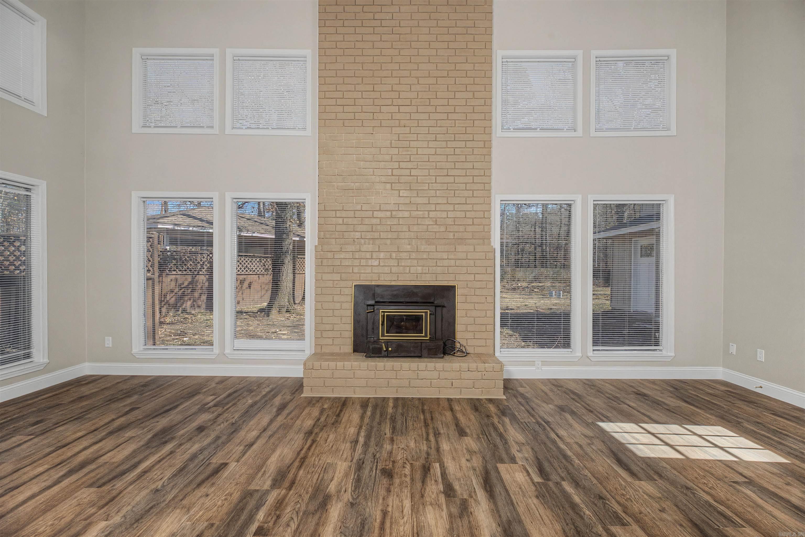 WOODLAND ACRES - Residential