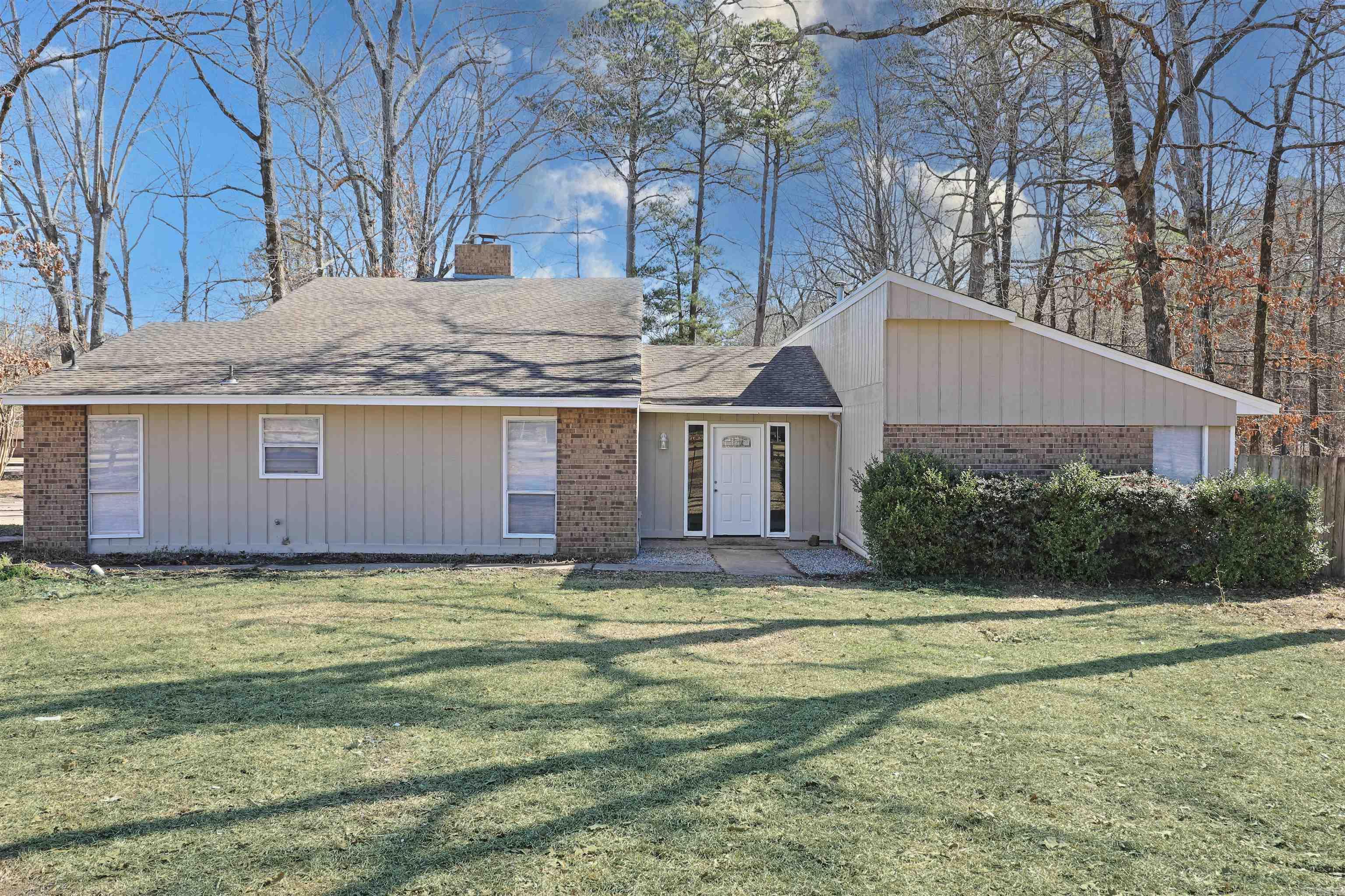 WOODLAND ACRES - Residential