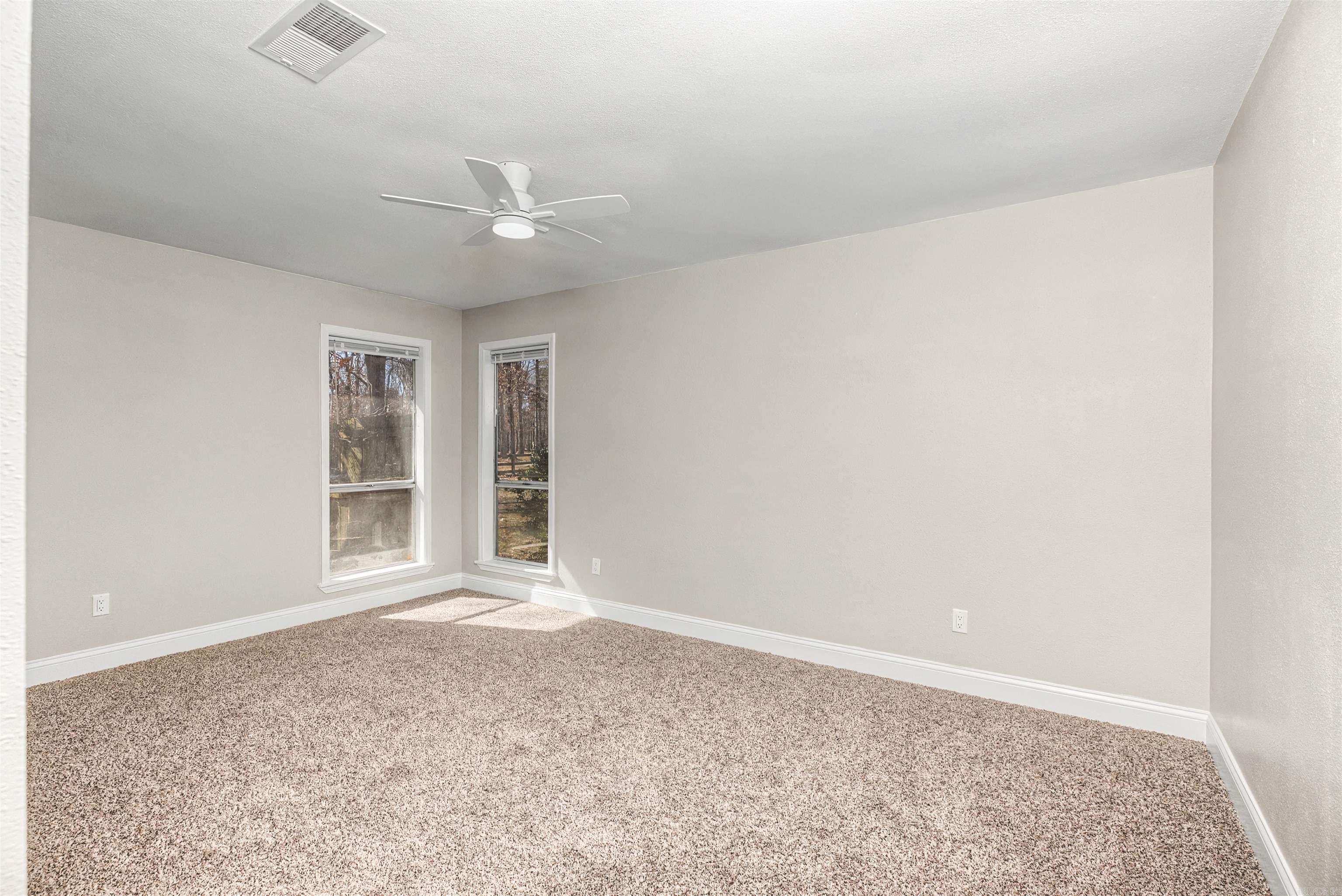 WOODLAND ACRES - Residential