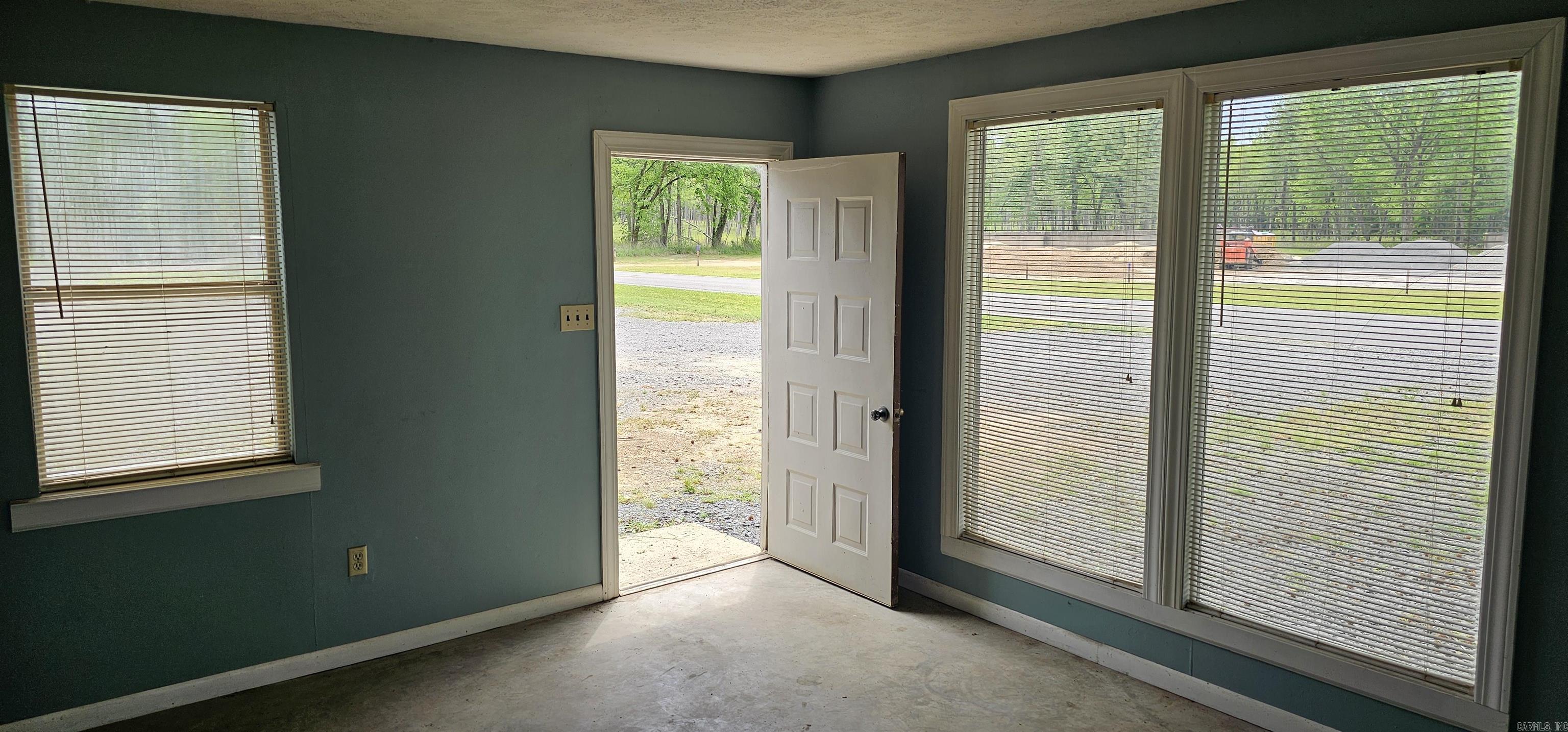 Metes & Bounds - Commercial Sale
