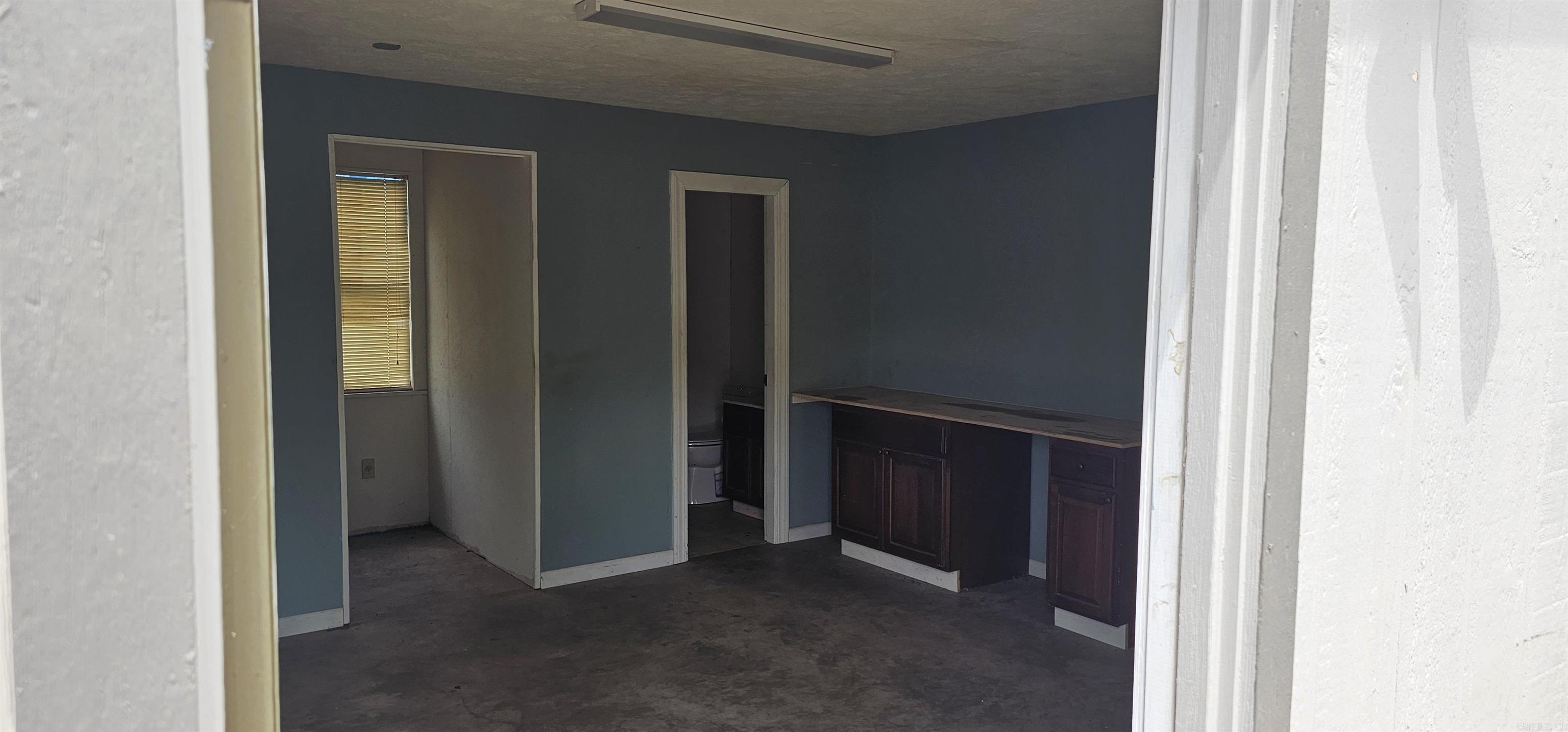 Metes & Bounds - Commercial Sale