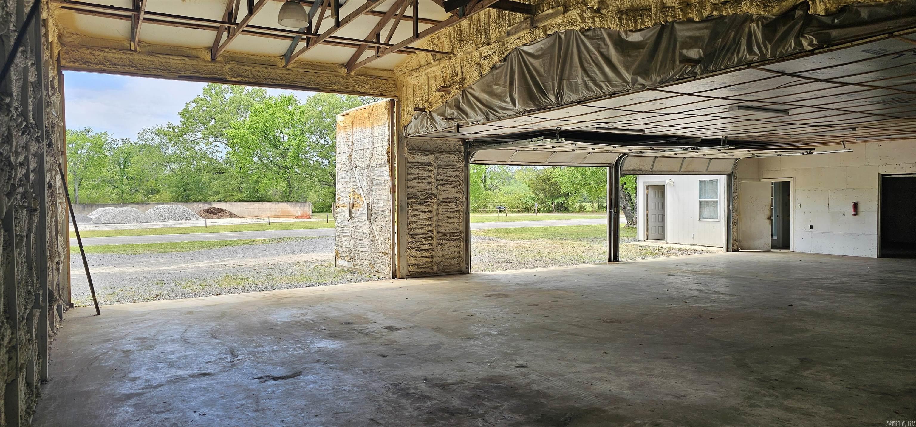 Metes & Bounds - Commercial Sale