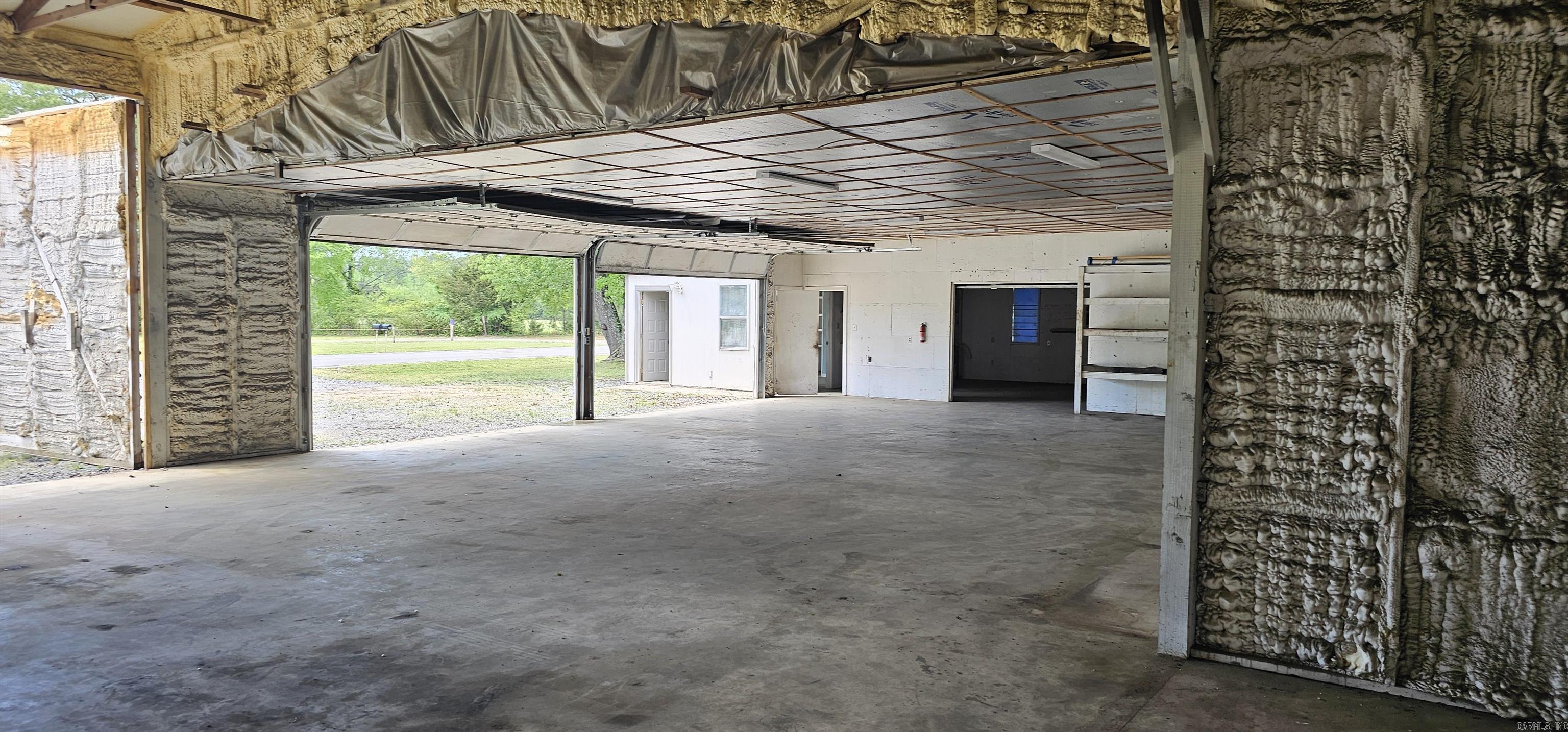 Metes & Bounds - Commercial Sale