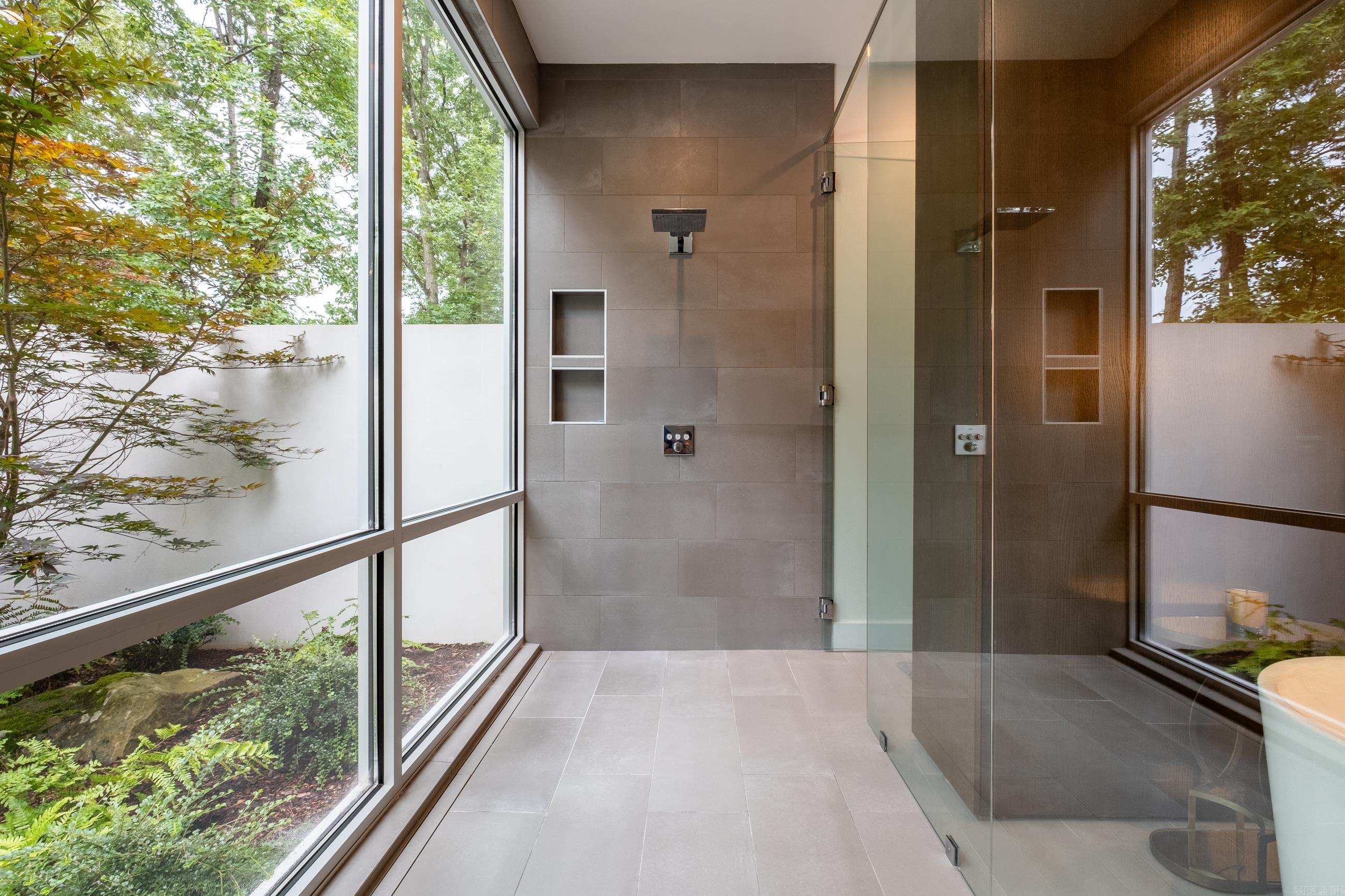 CHENAL VALLEY SOLOGNE CIRCLE - Residential
