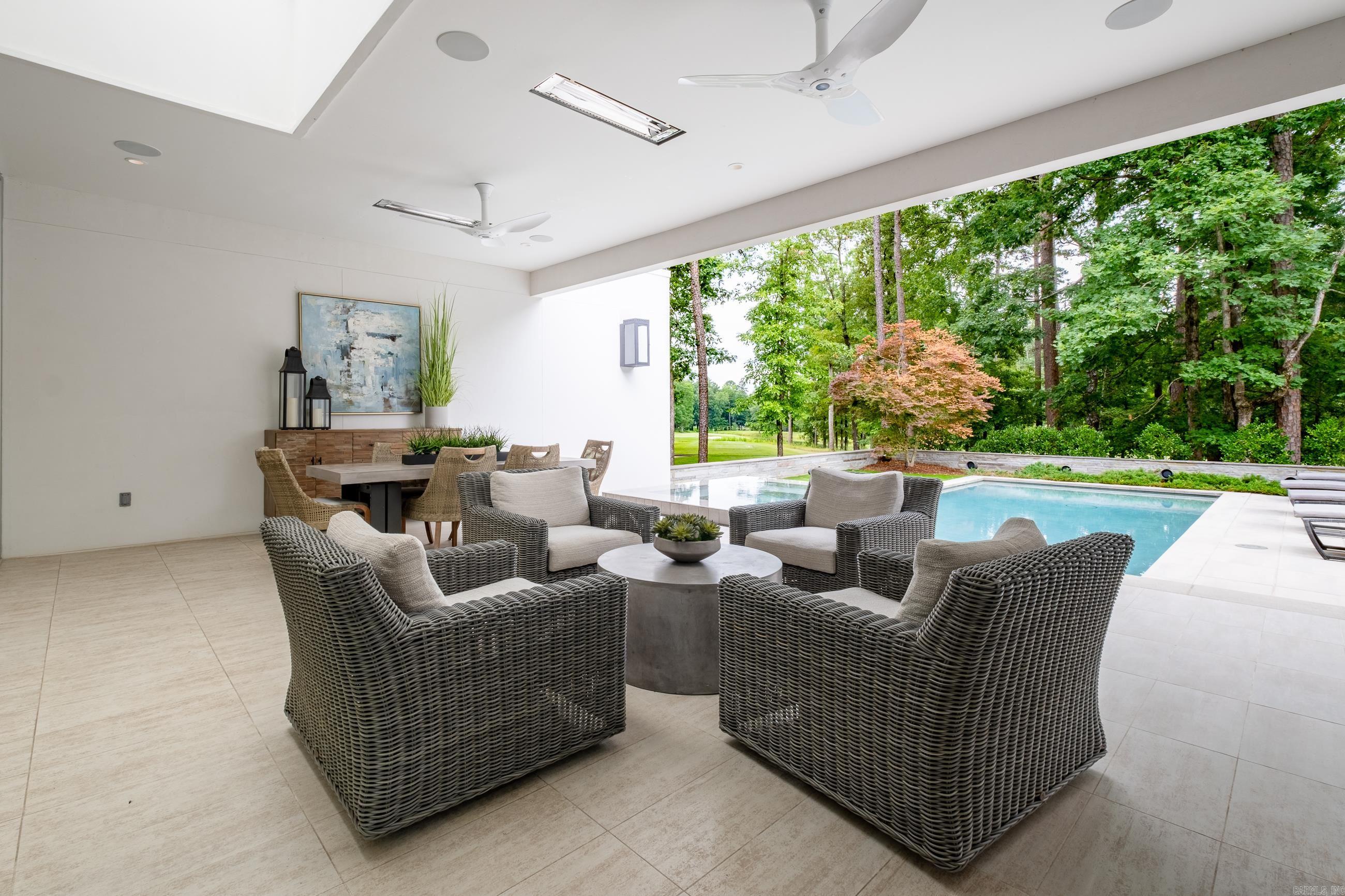 CHENAL VALLEY SOLOGNE CIRCLE - Residential