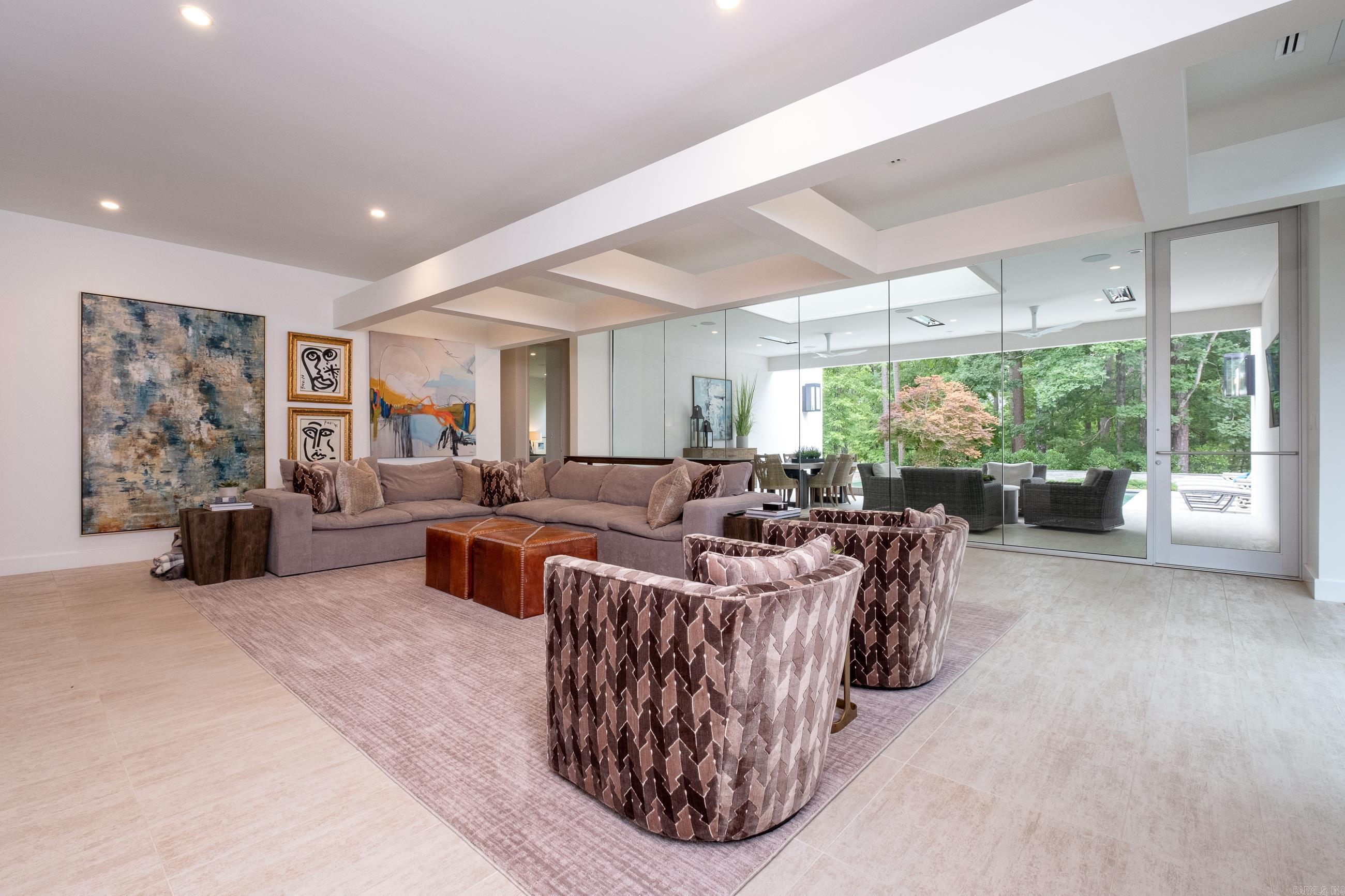 CHENAL VALLEY SOLOGNE CIRCLE - Residential