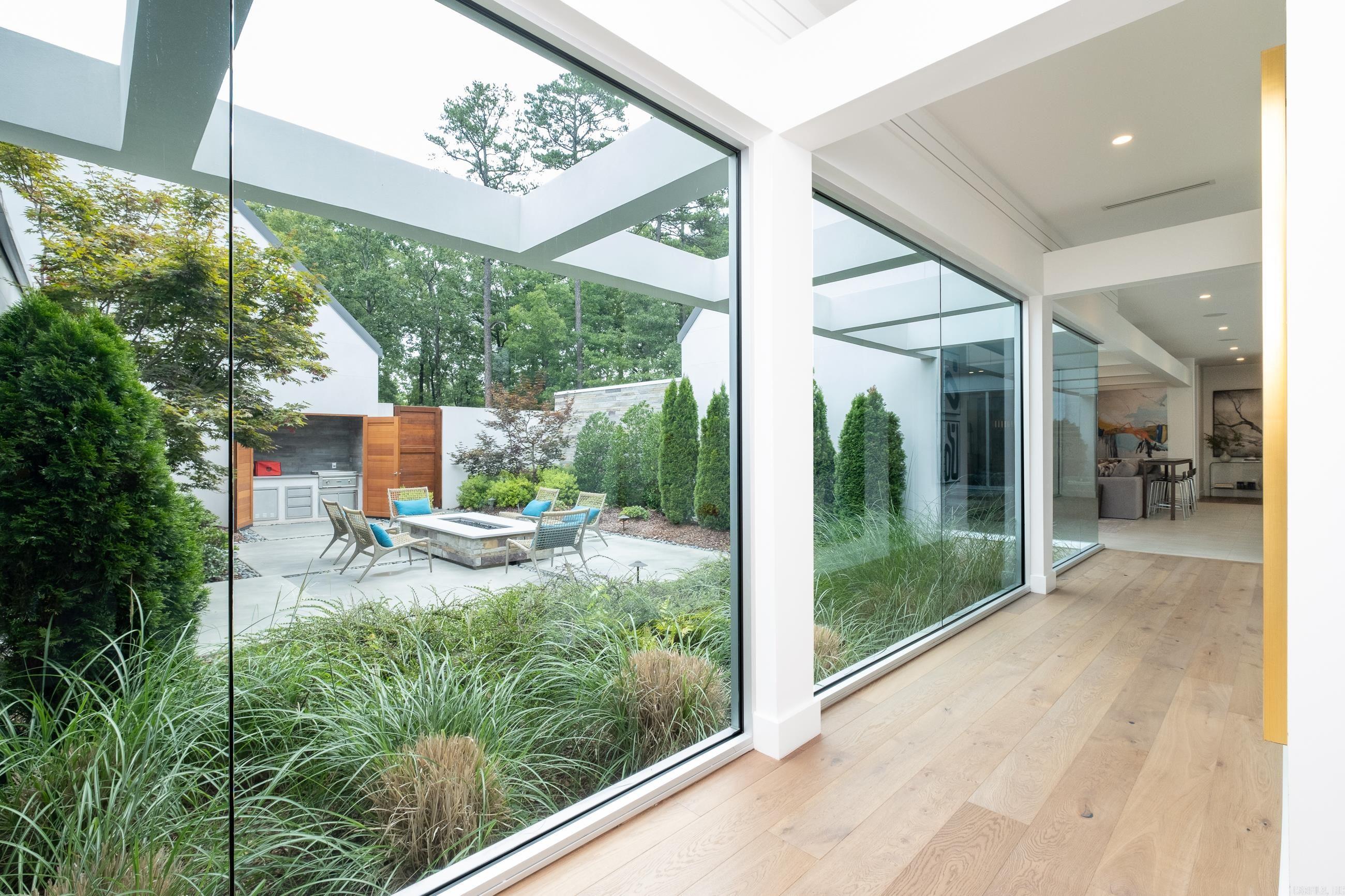 CHENAL VALLEY SOLOGNE CIRCLE - Residential