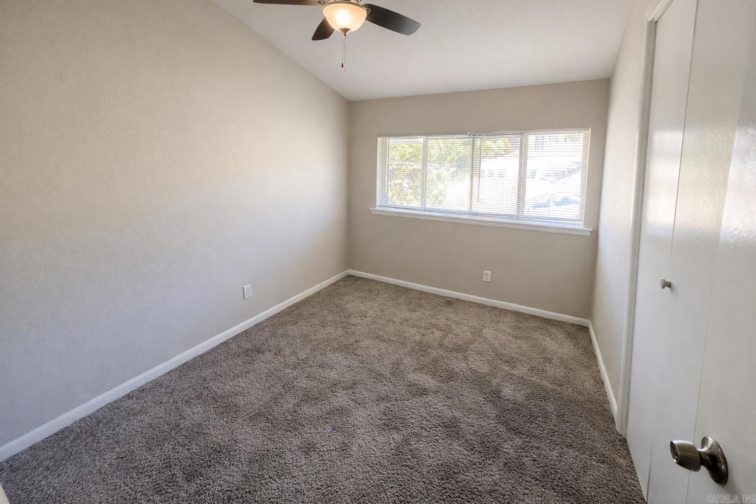 ARROW HEAD MANOR - Residential