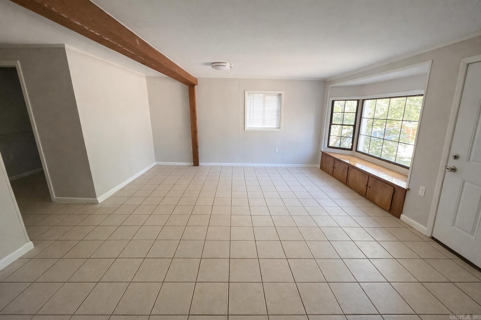 ARROW HEAD MANOR - Residential