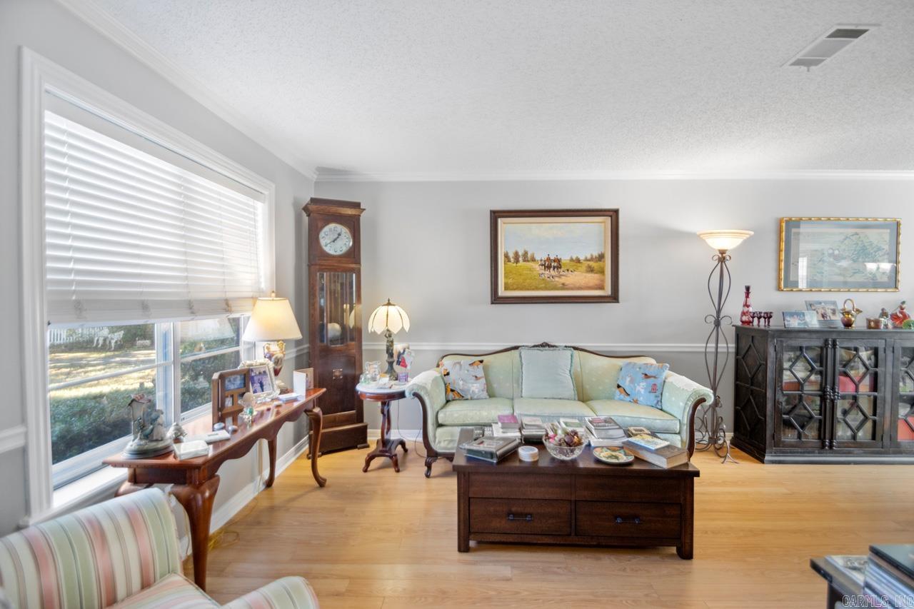 OAKCREST MANOR TWNHMS - Residential