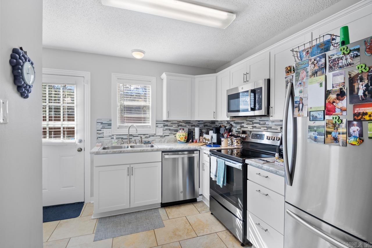 OAKCREST MANOR TWNHMS - Residential