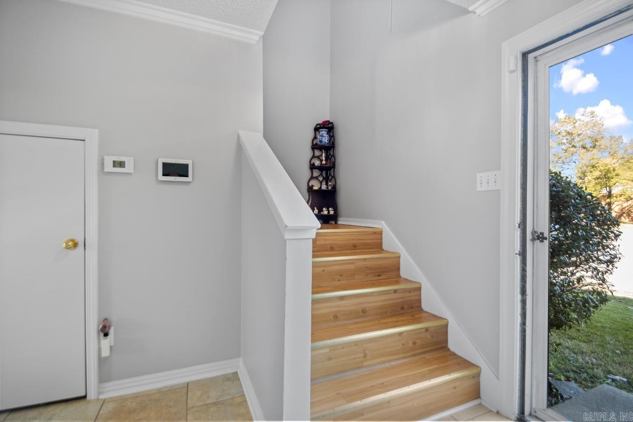 OAKCREST MANOR TWNHMS - Residential