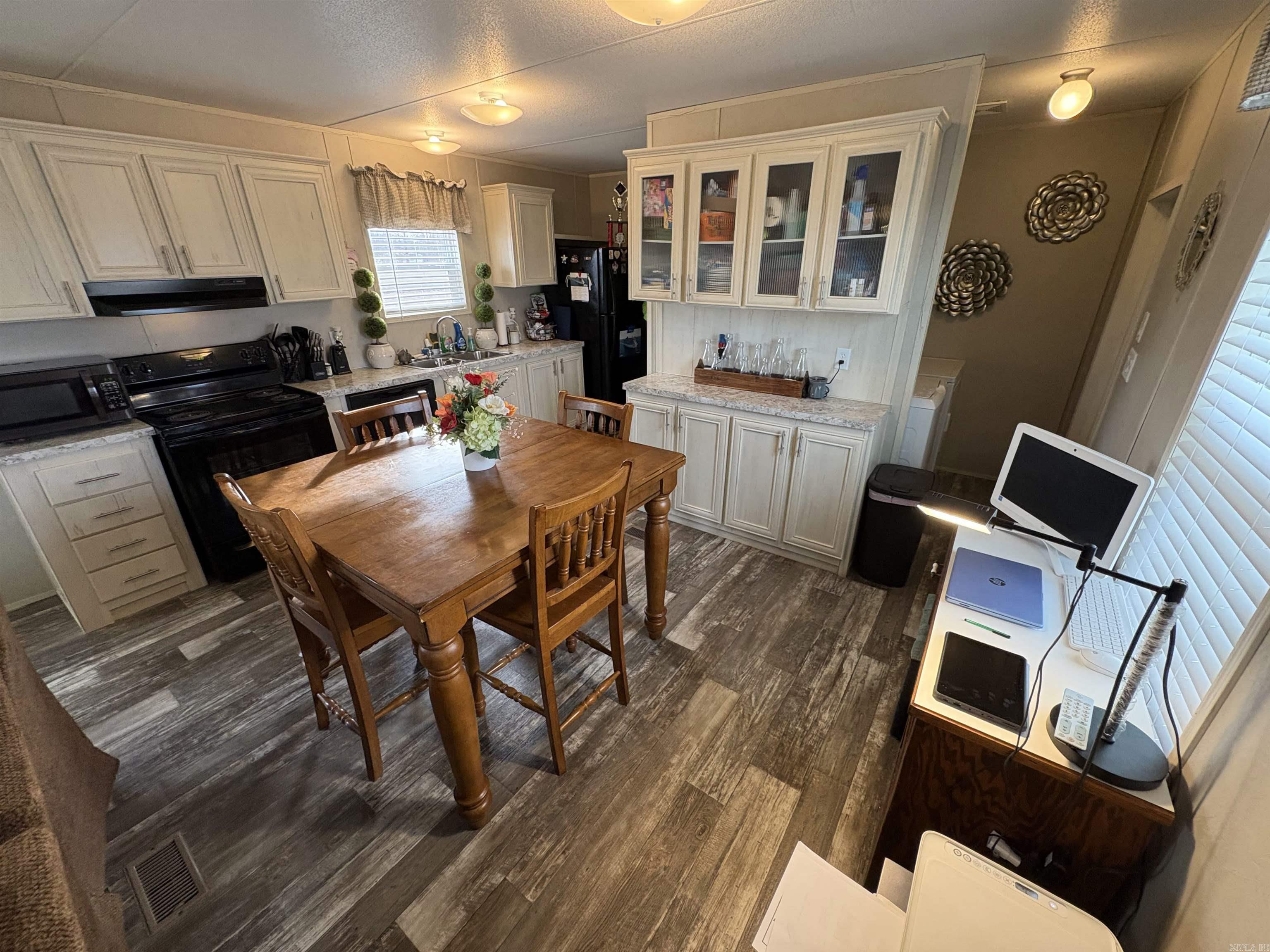 BERYL FARM - Residential