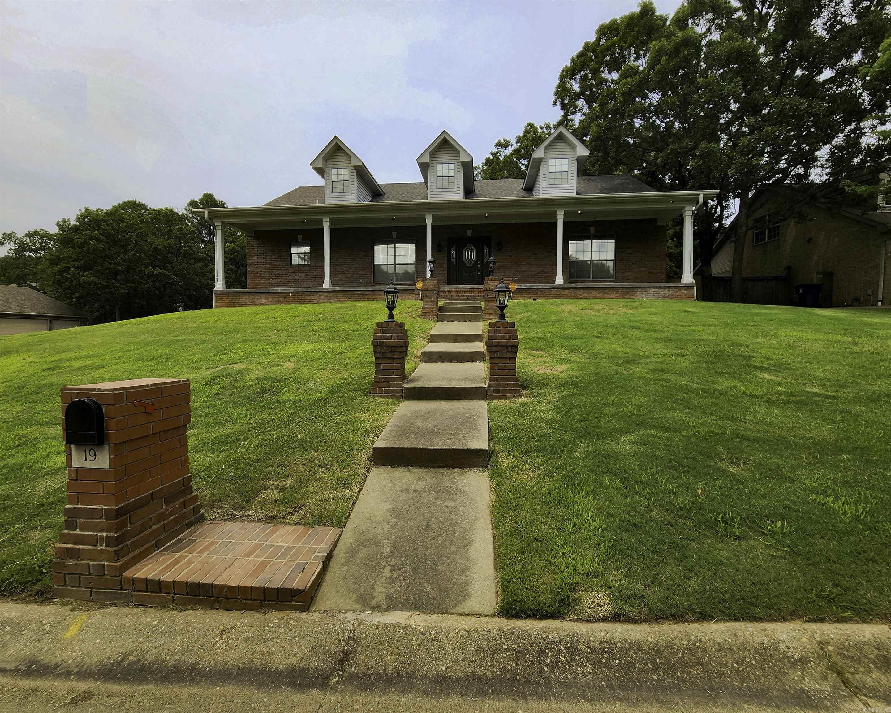 PALISADES HEIGHTS - Residential