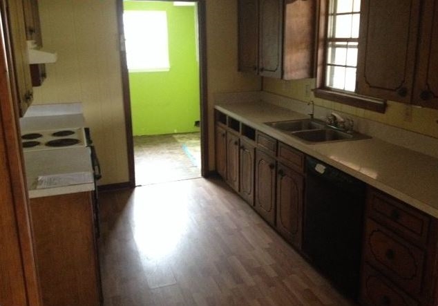 Pine Crest - Residential