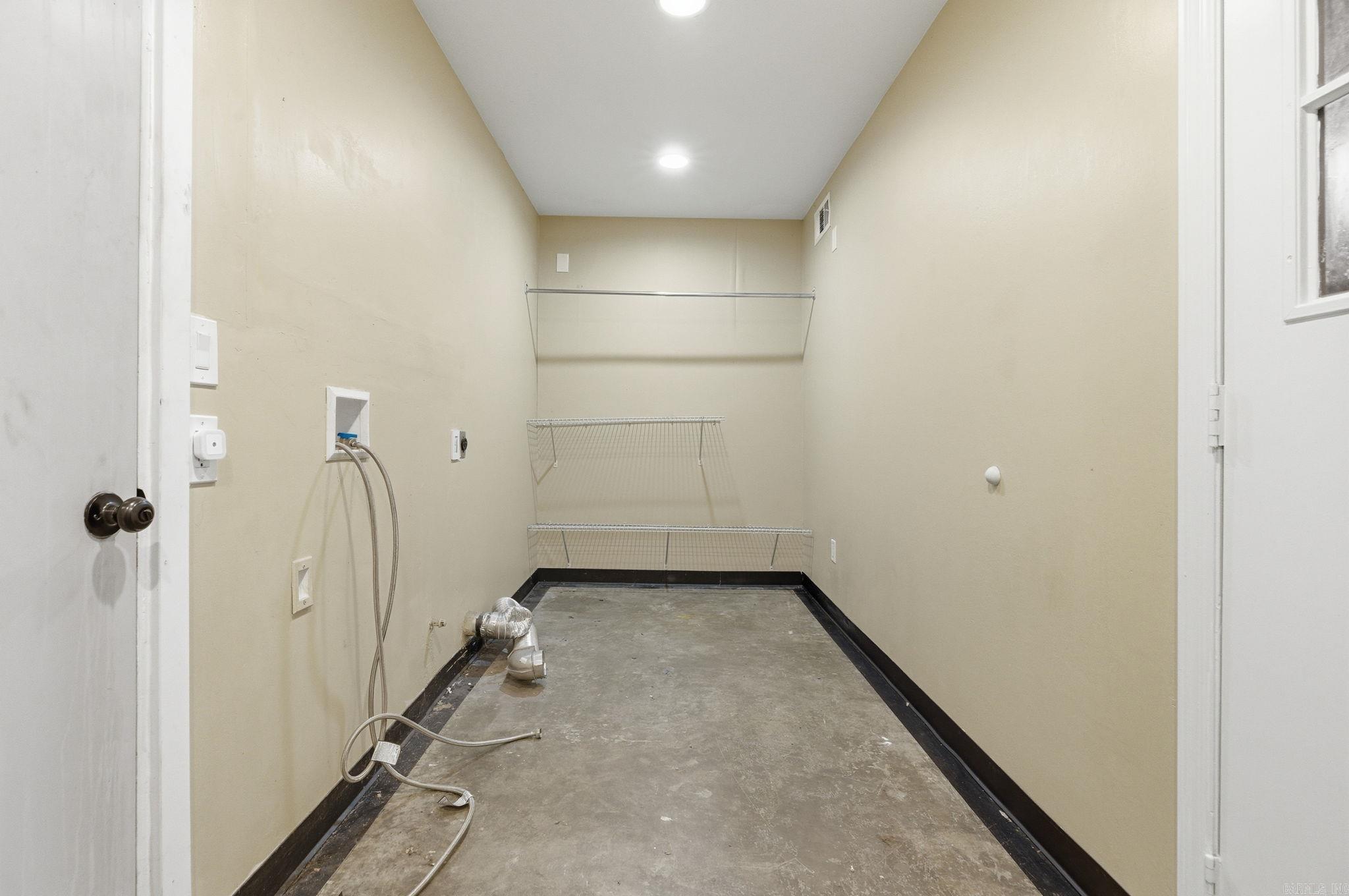 PLEASANT FOREST - Residential