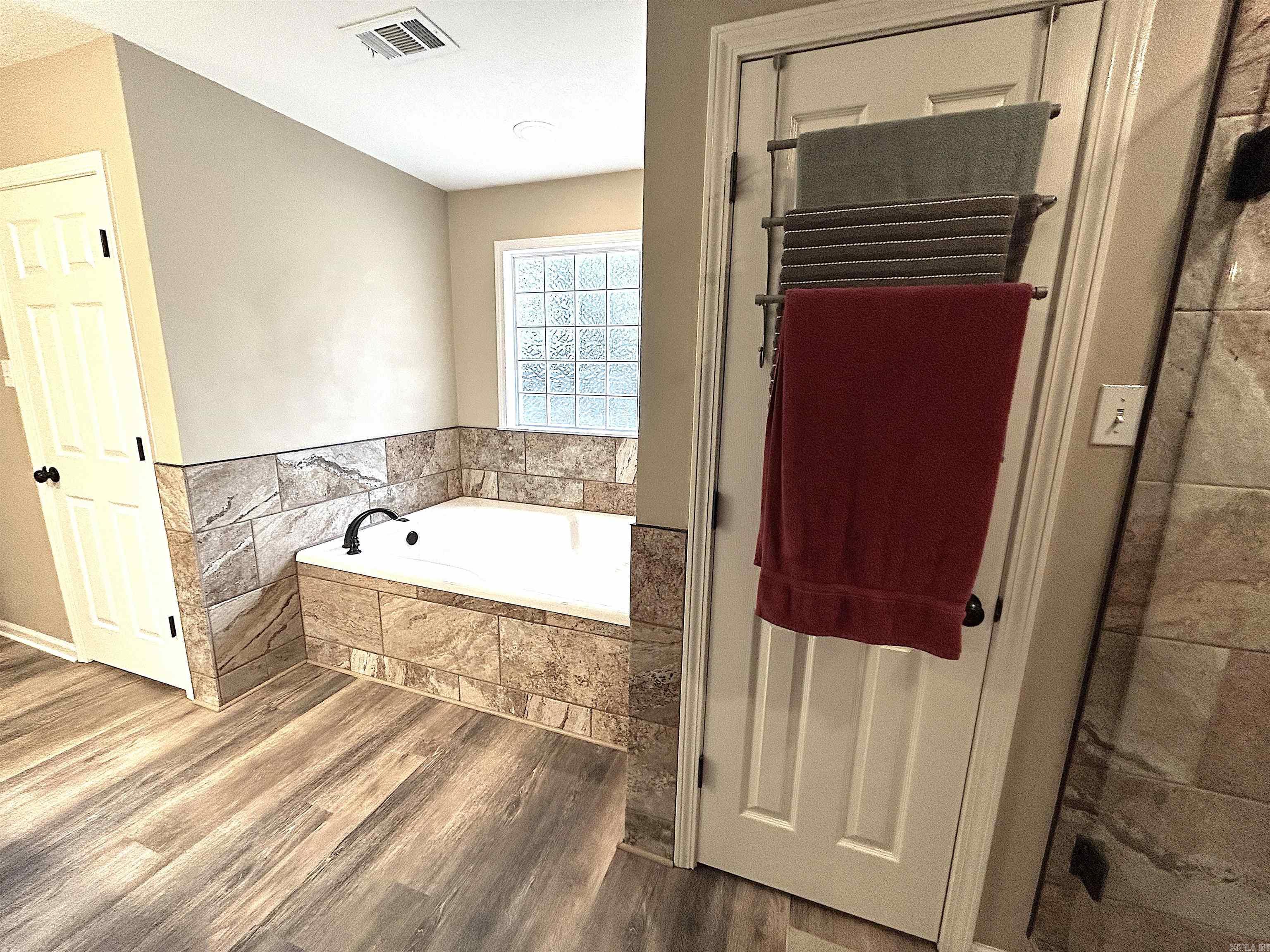 MAGNOLIA GROVE - Residential