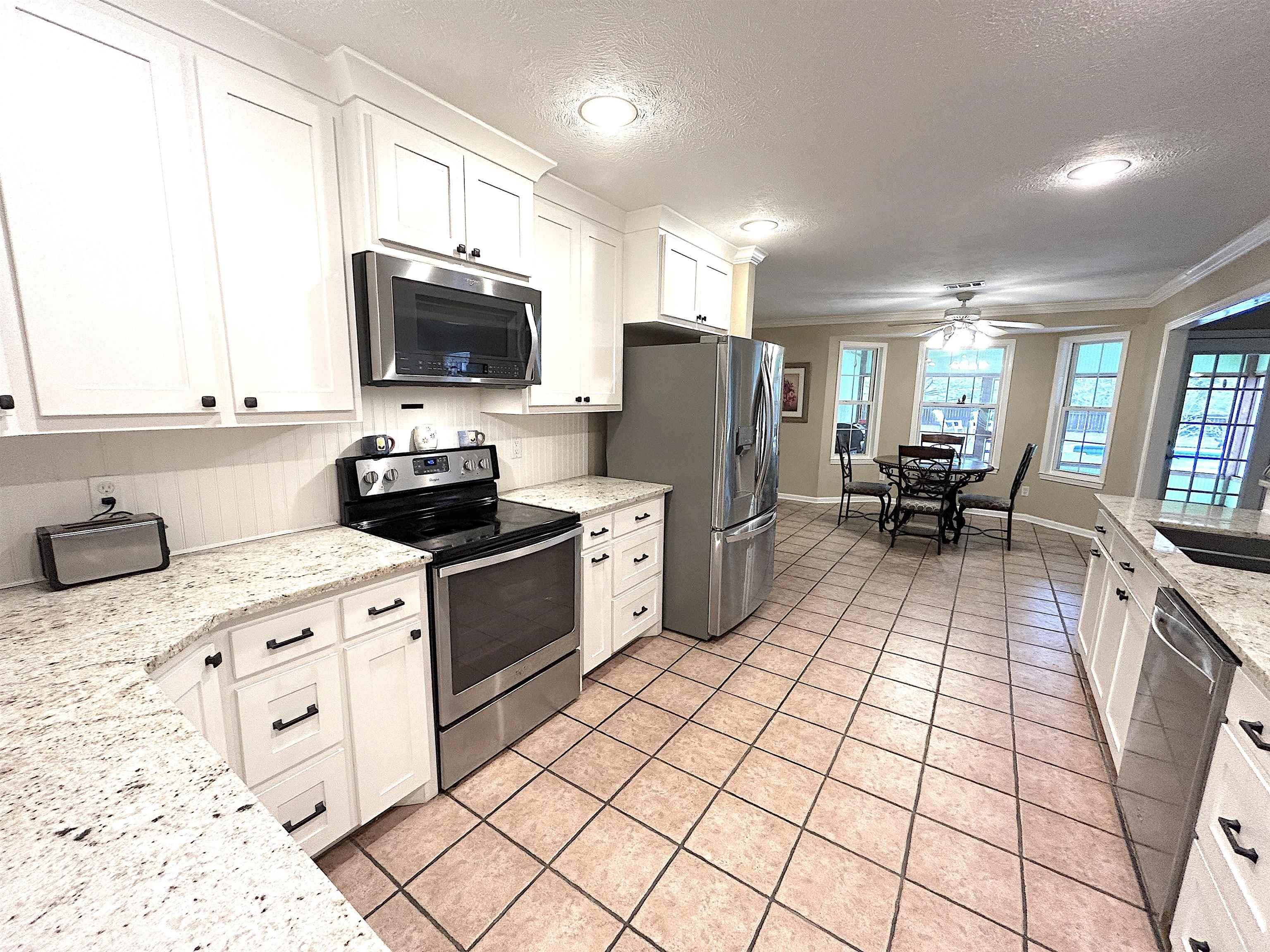 MAGNOLIA GROVE - Residential