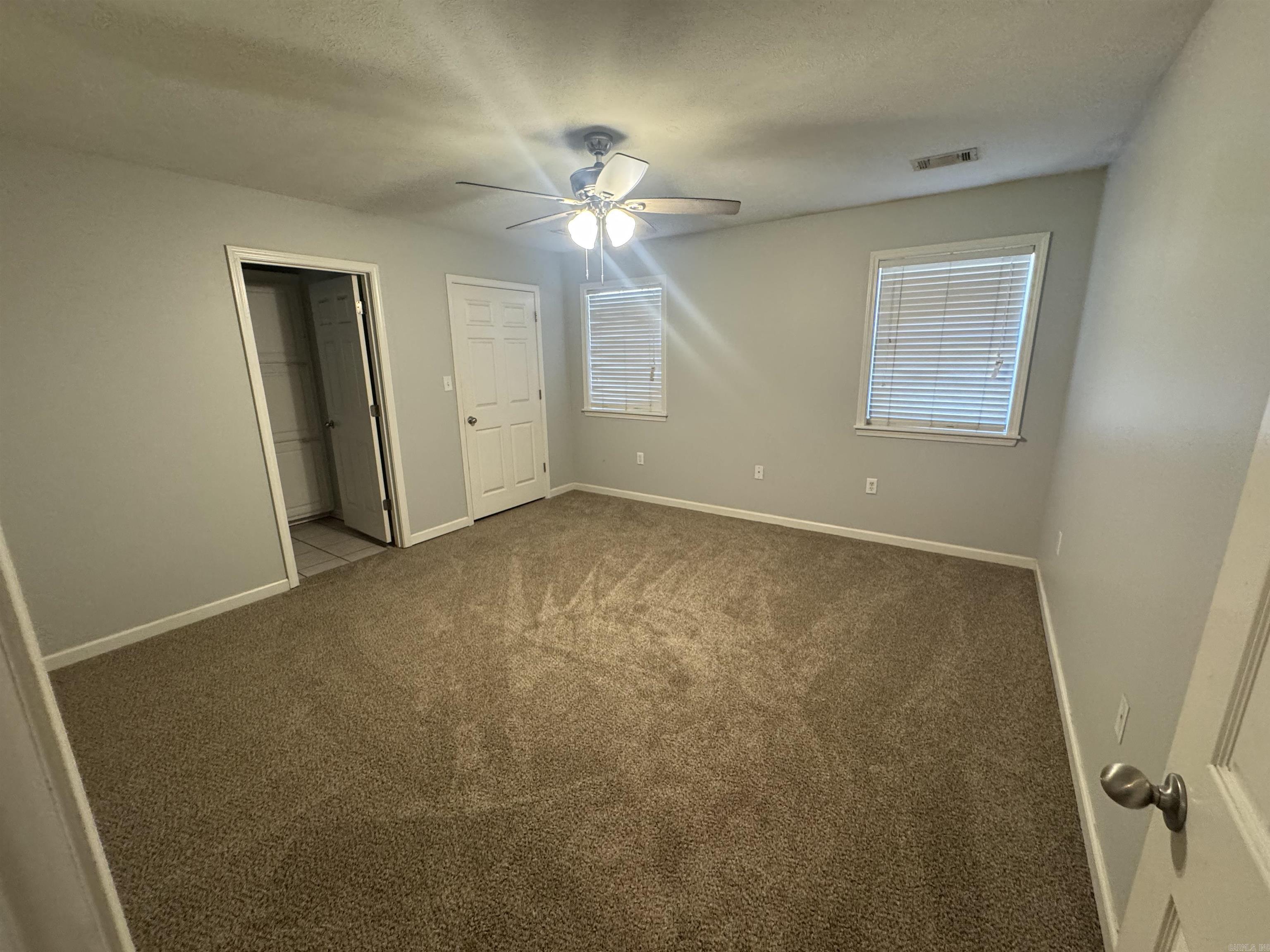 SKYLINE MEADOWS - Residential