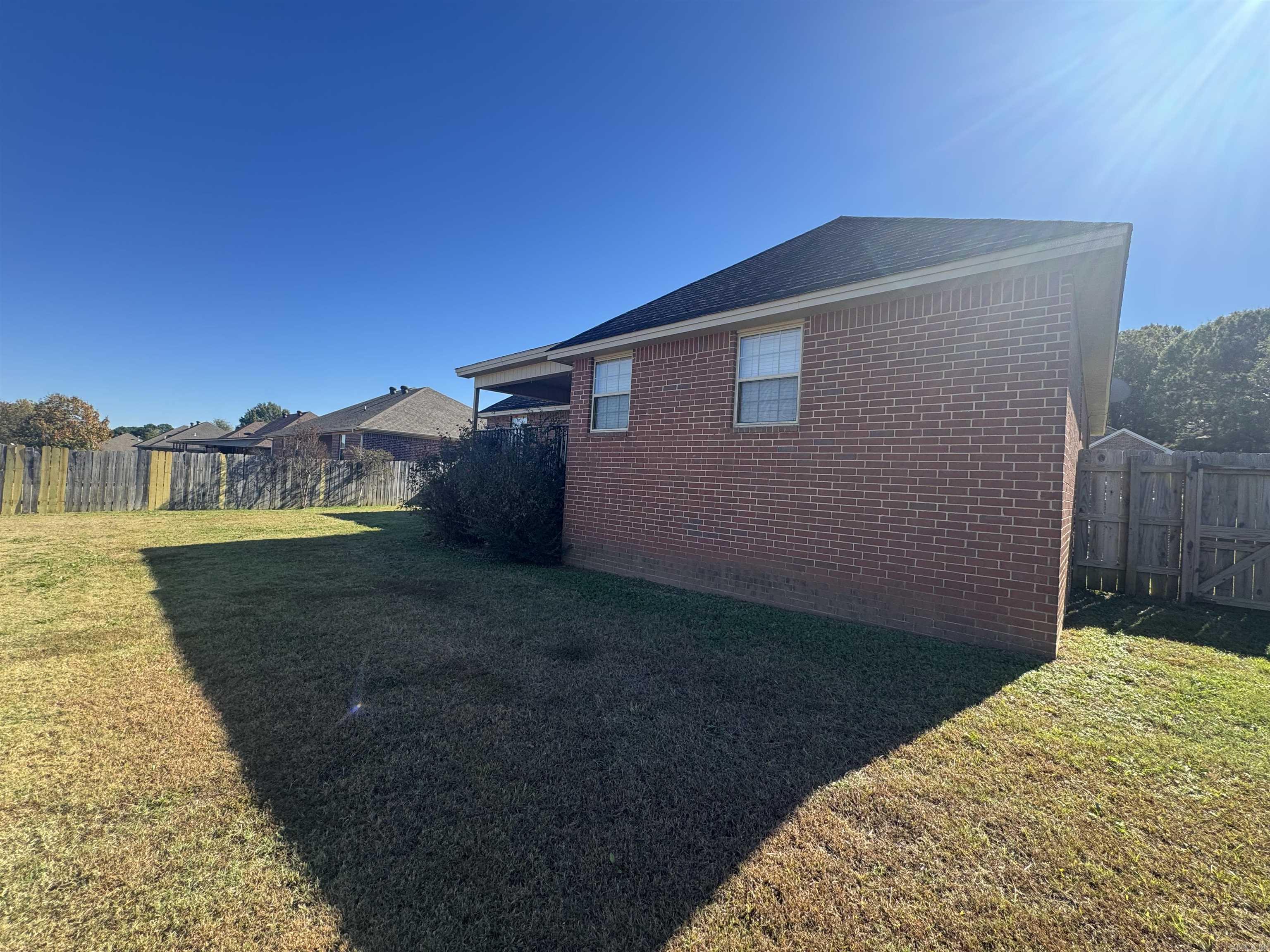 SKYLINE MEADOWS - Residential