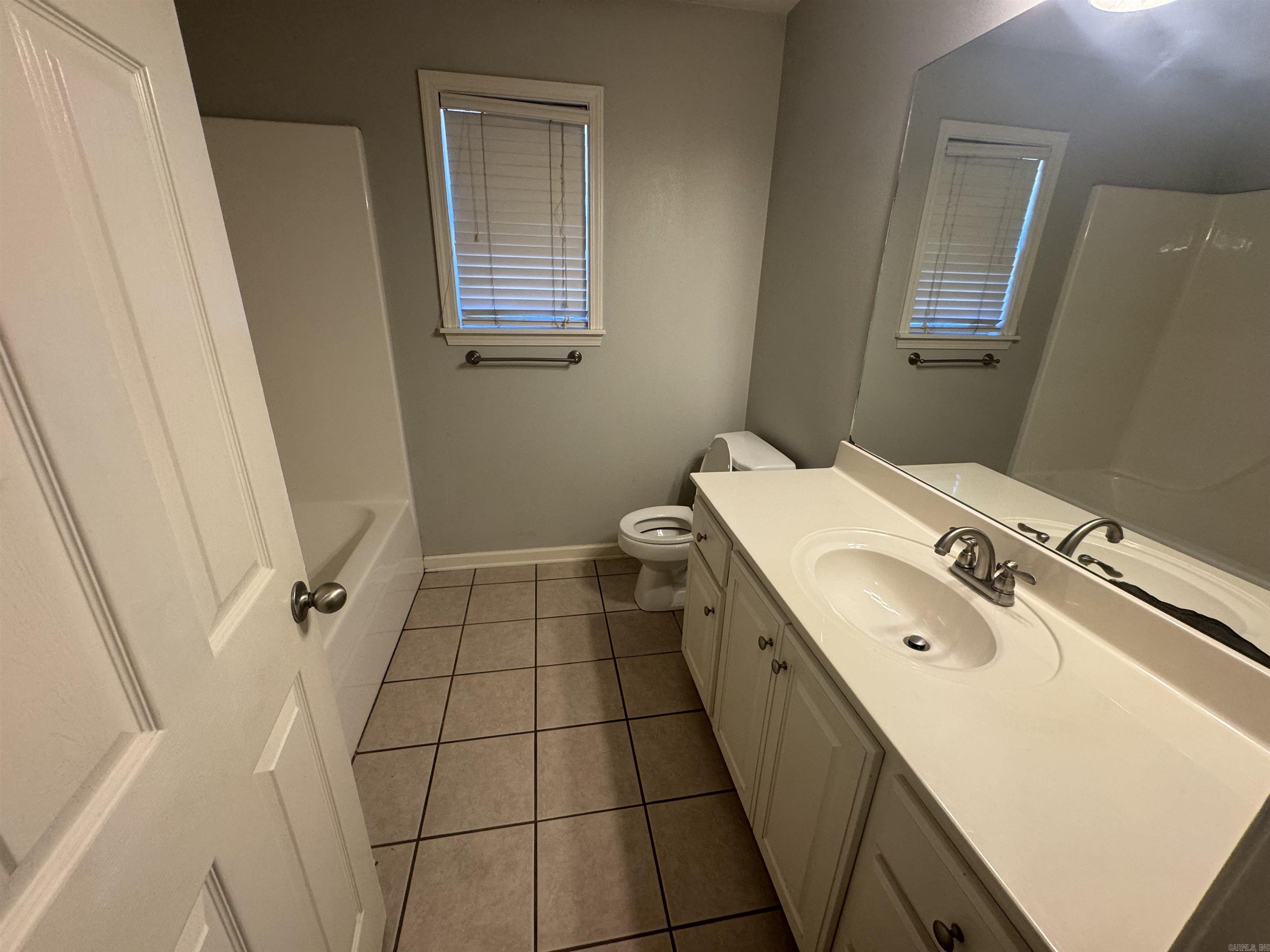 SKYLINE MEADOWS - Residential