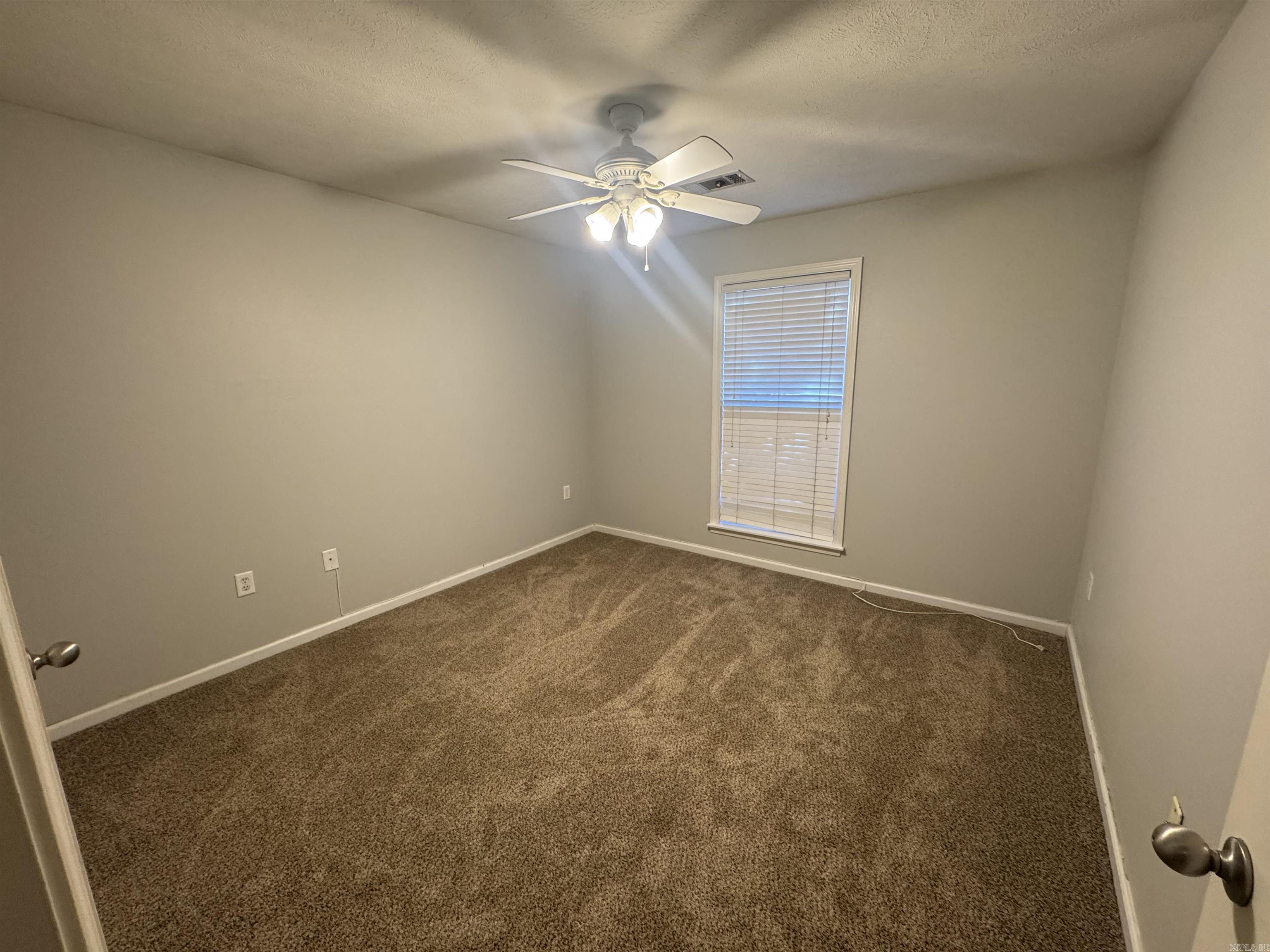 SKYLINE MEADOWS - Residential