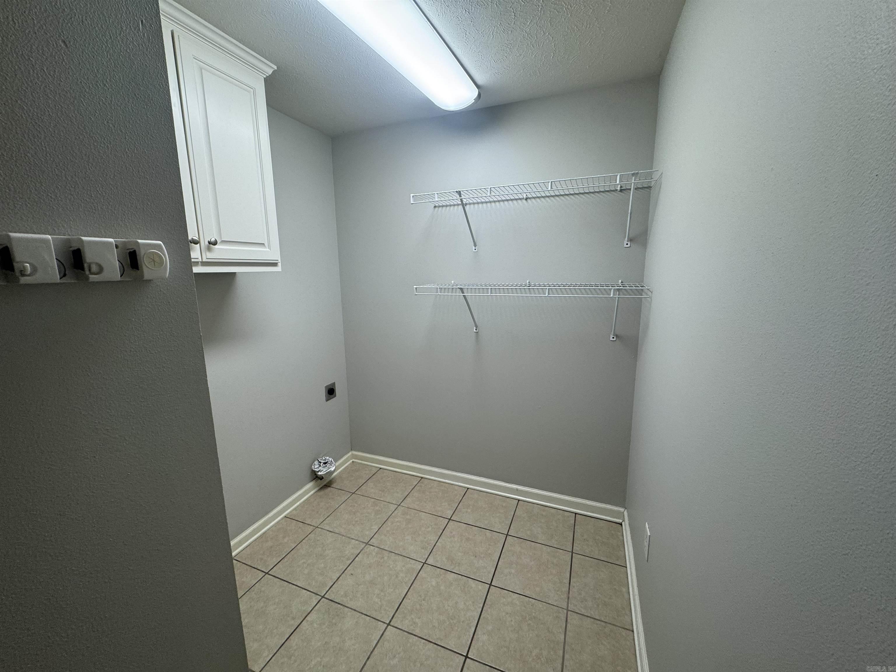 SKYLINE MEADOWS - Residential