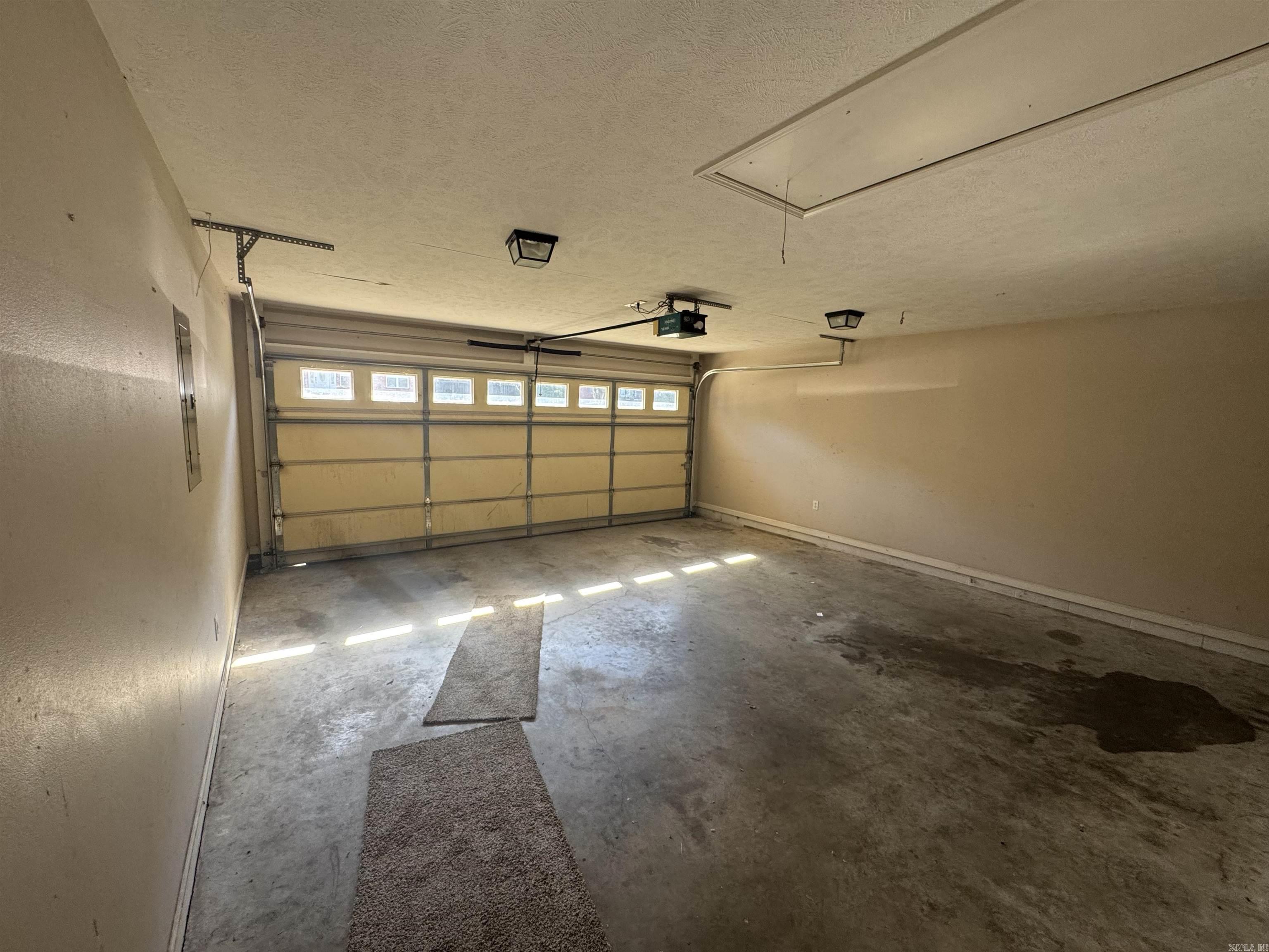 SKYLINE MEADOWS - Residential