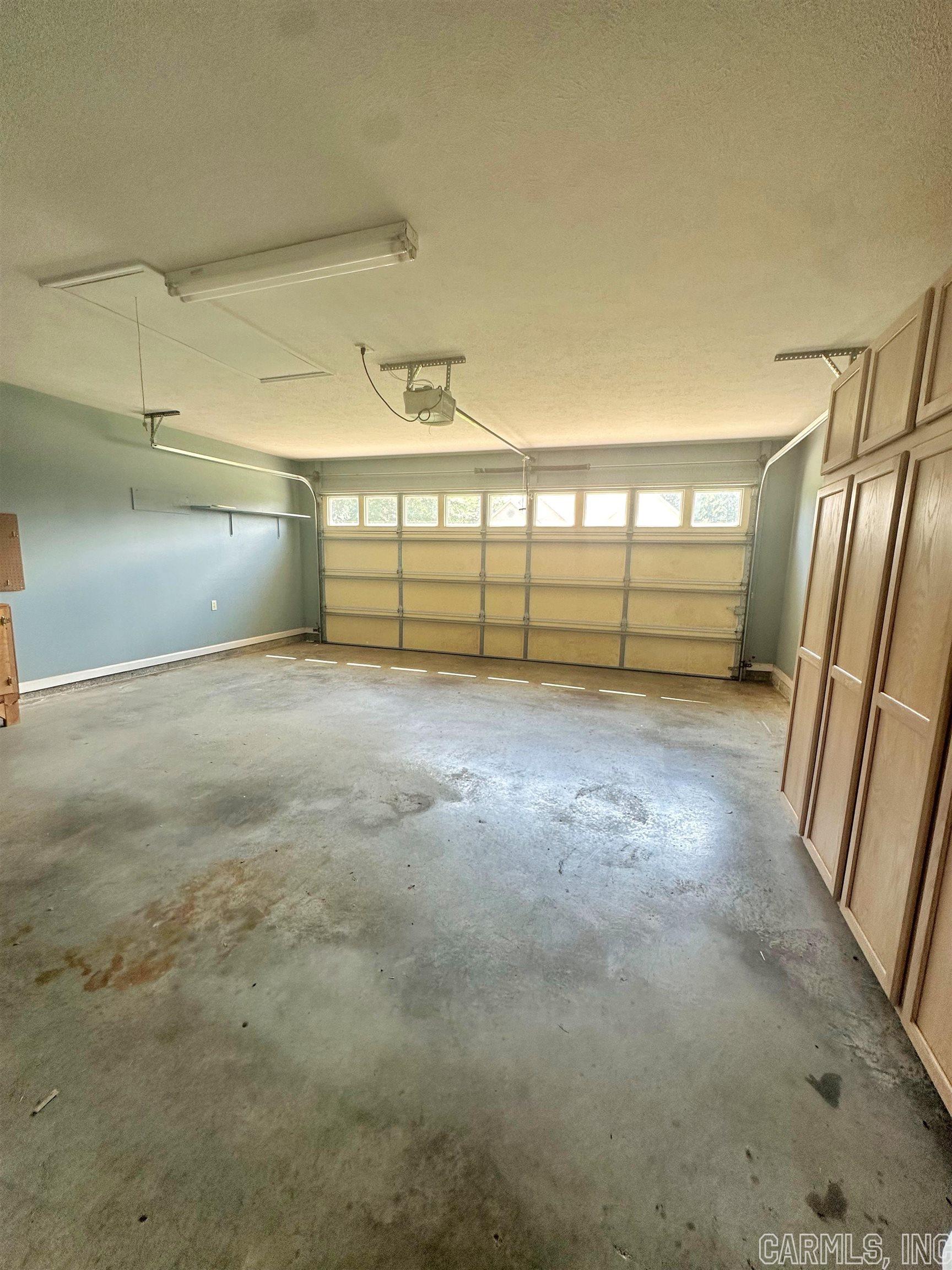 RIDGEFIELD - Residential