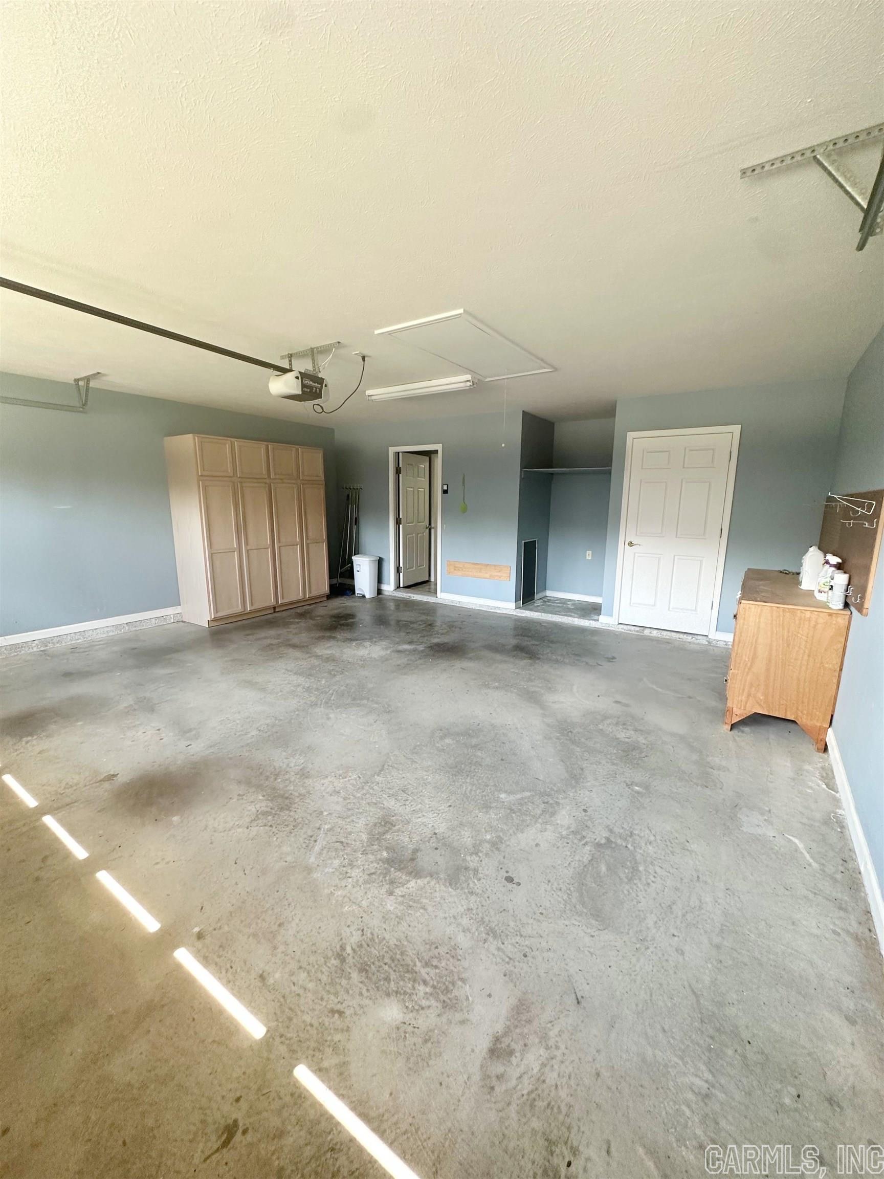 RIDGEFIELD - Residential