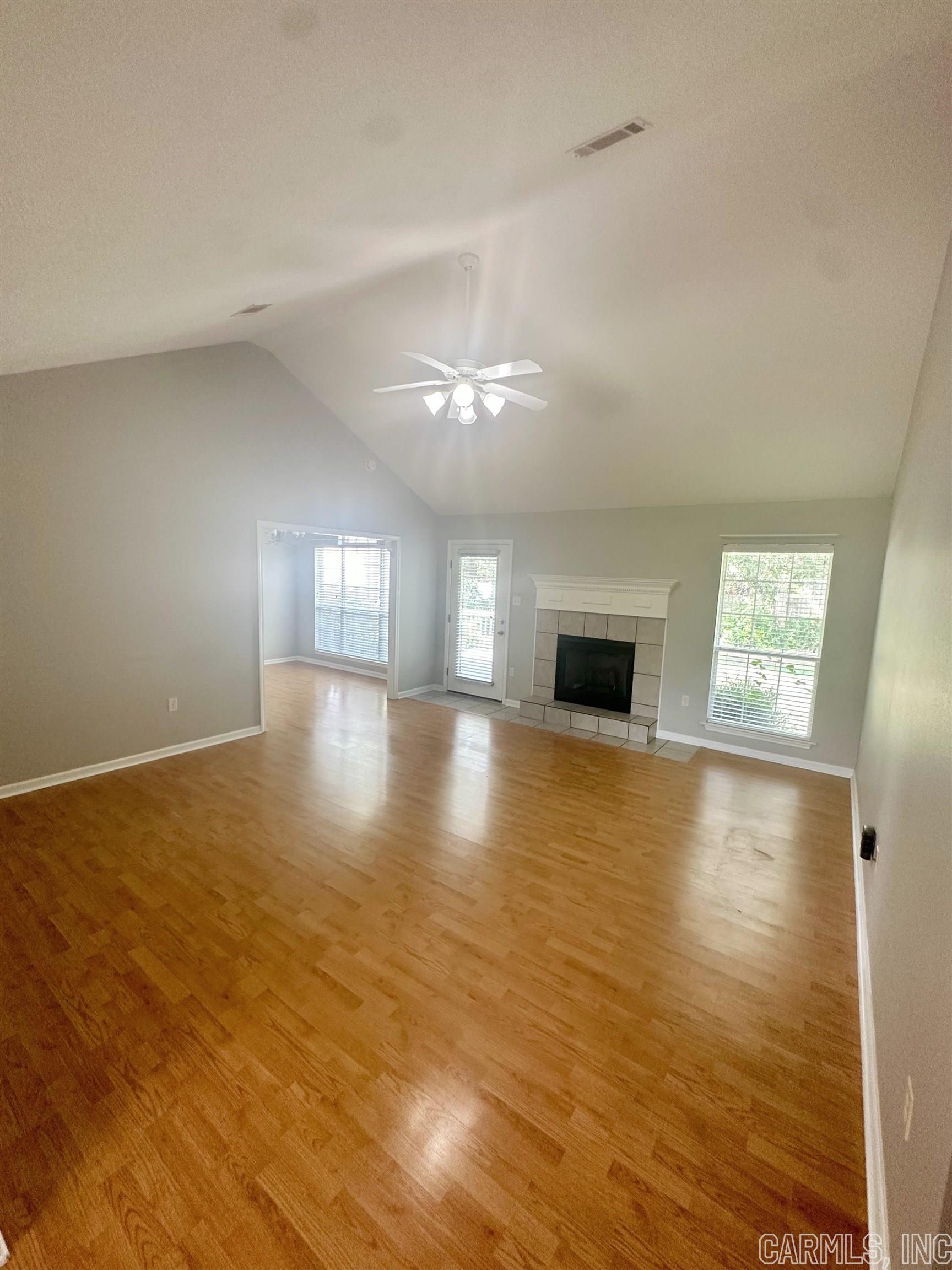 RIDGEFIELD - Residential