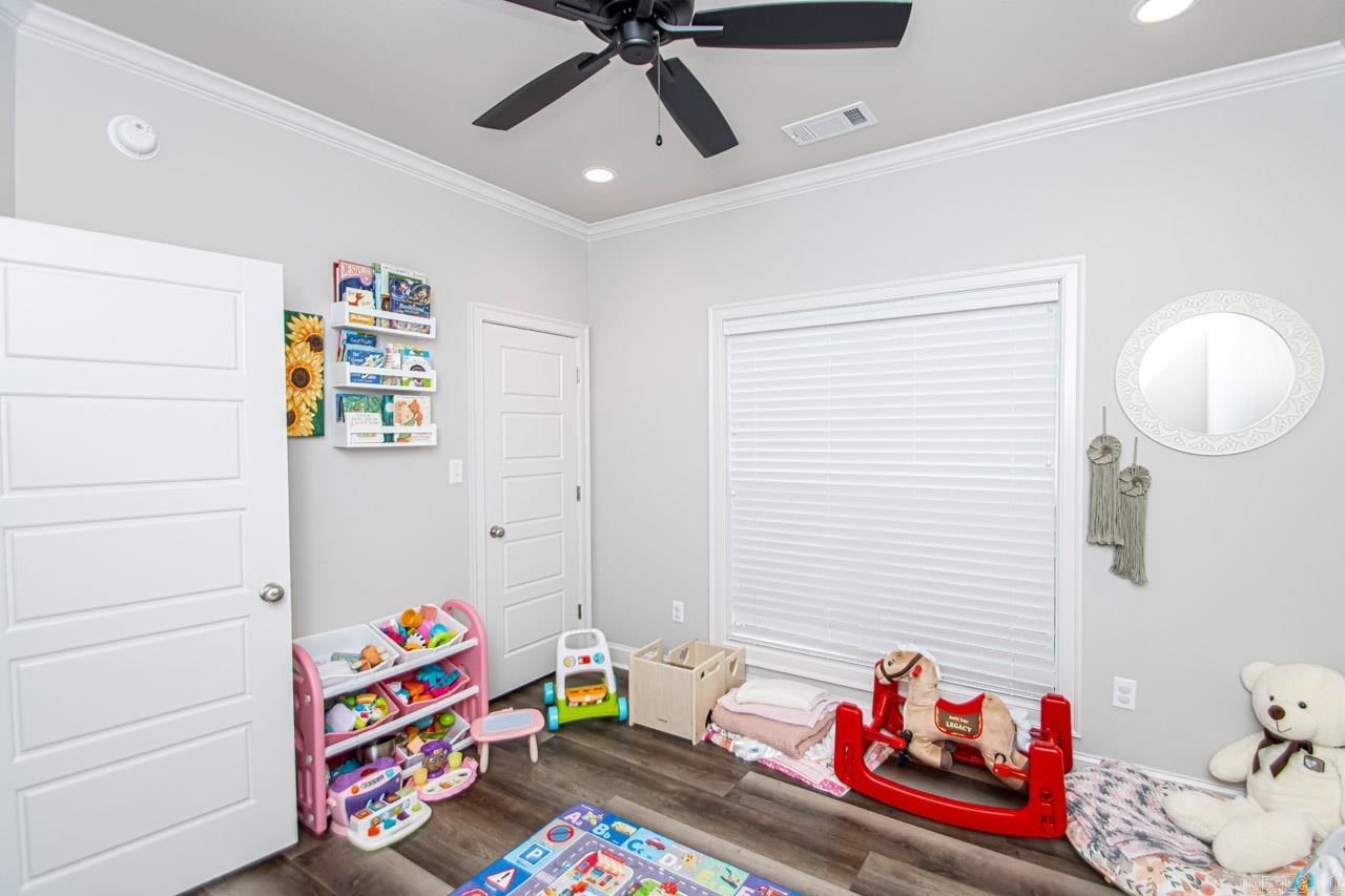 ROBYNMAR - Residential