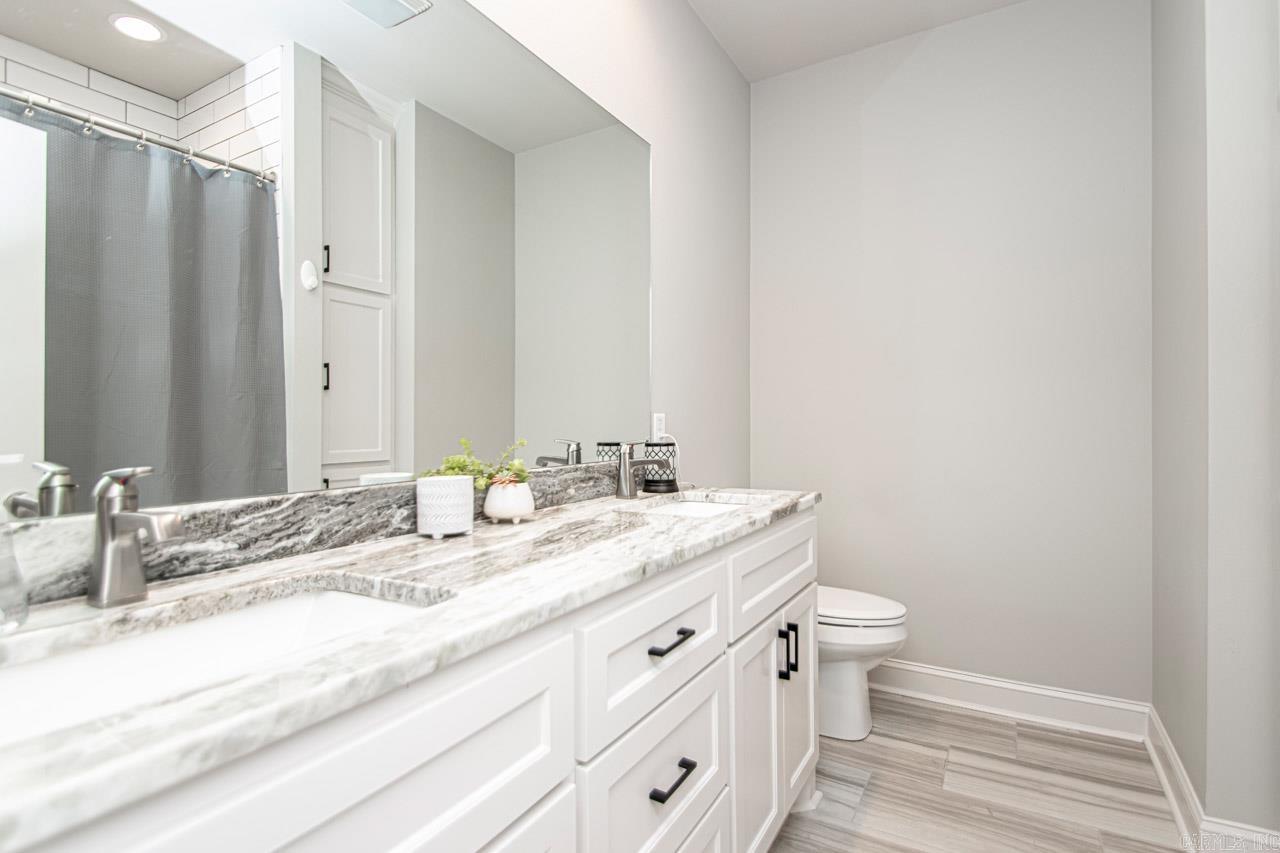 ROBYNMAR - Residential