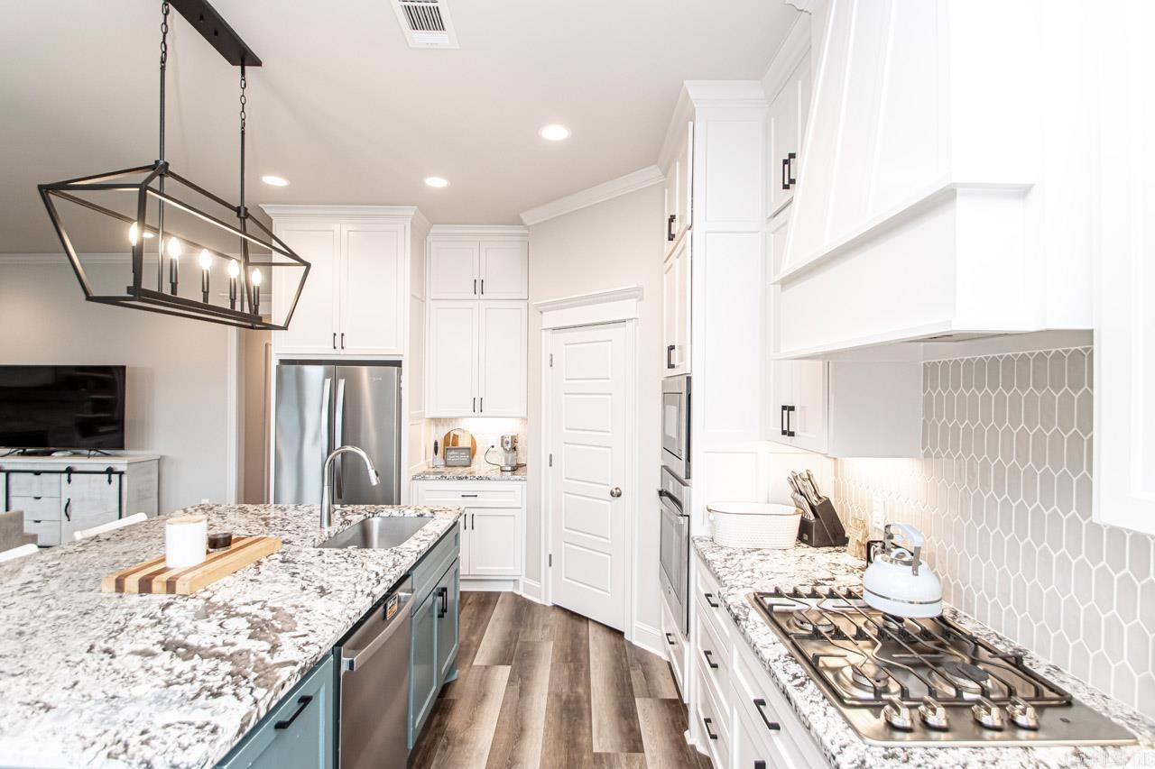 ROBYNMAR - Residential