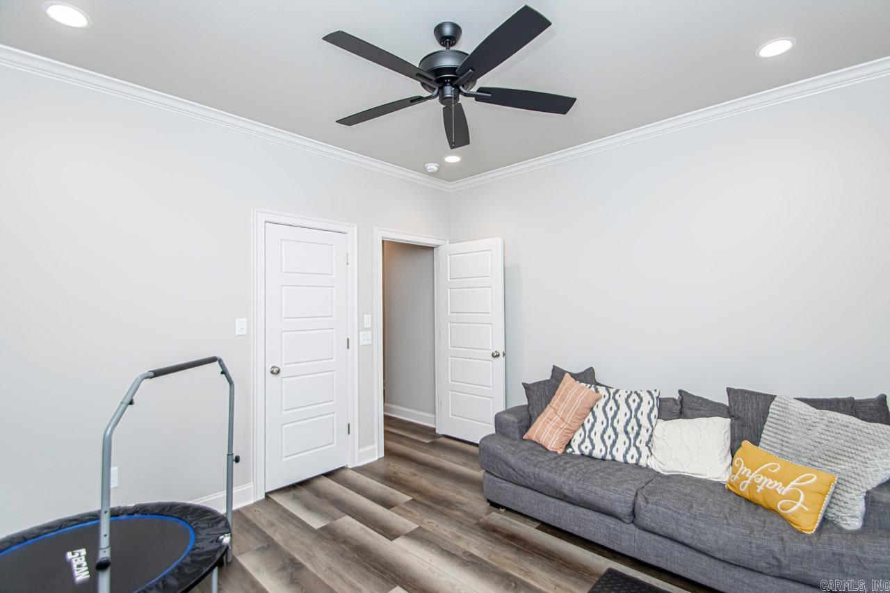 ROBYNMAR - Residential