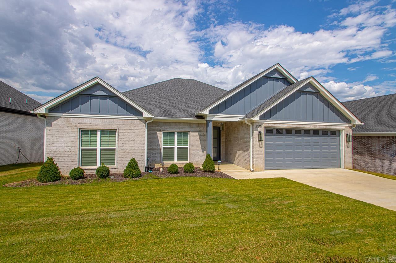 ROBYNMAR - Residential