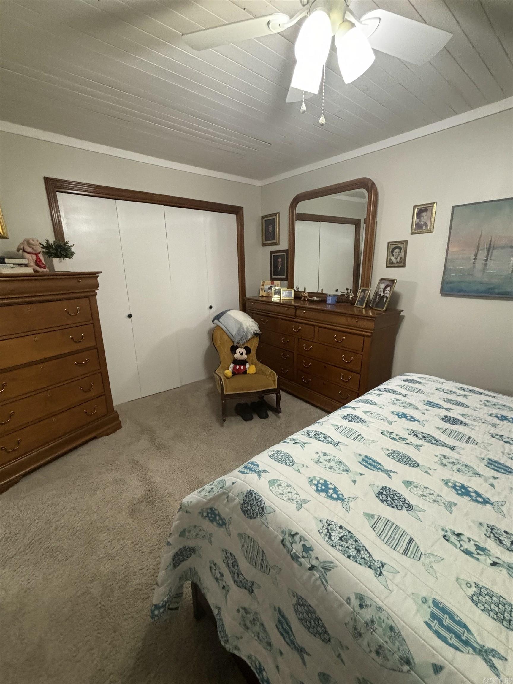 LAKEWOOD HILLS - Residential