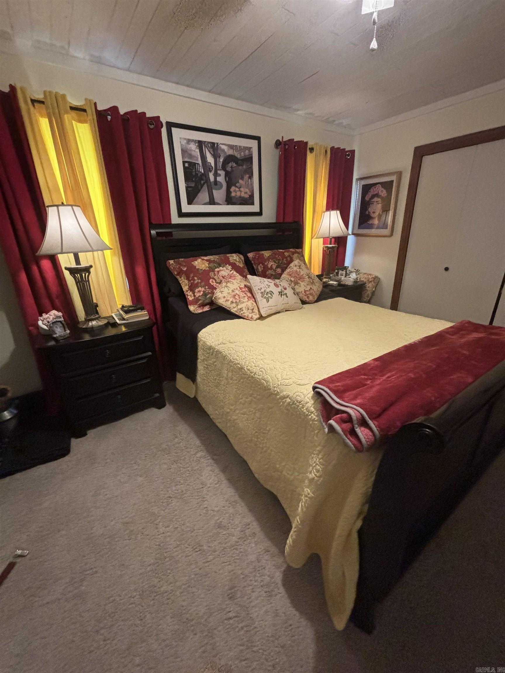 LAKEWOOD HILLS - Residential