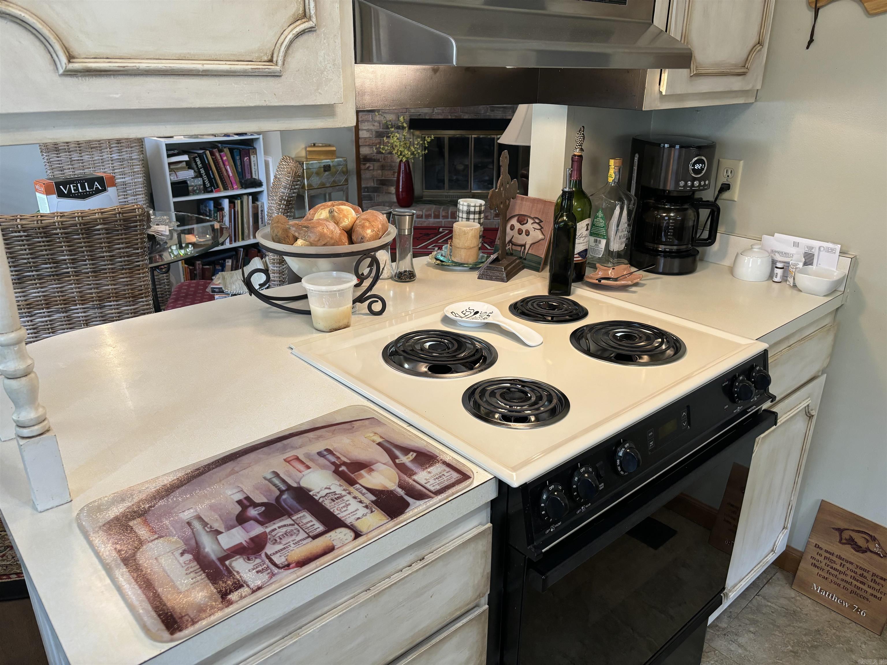 LAKEWOOD HILLS - Residential